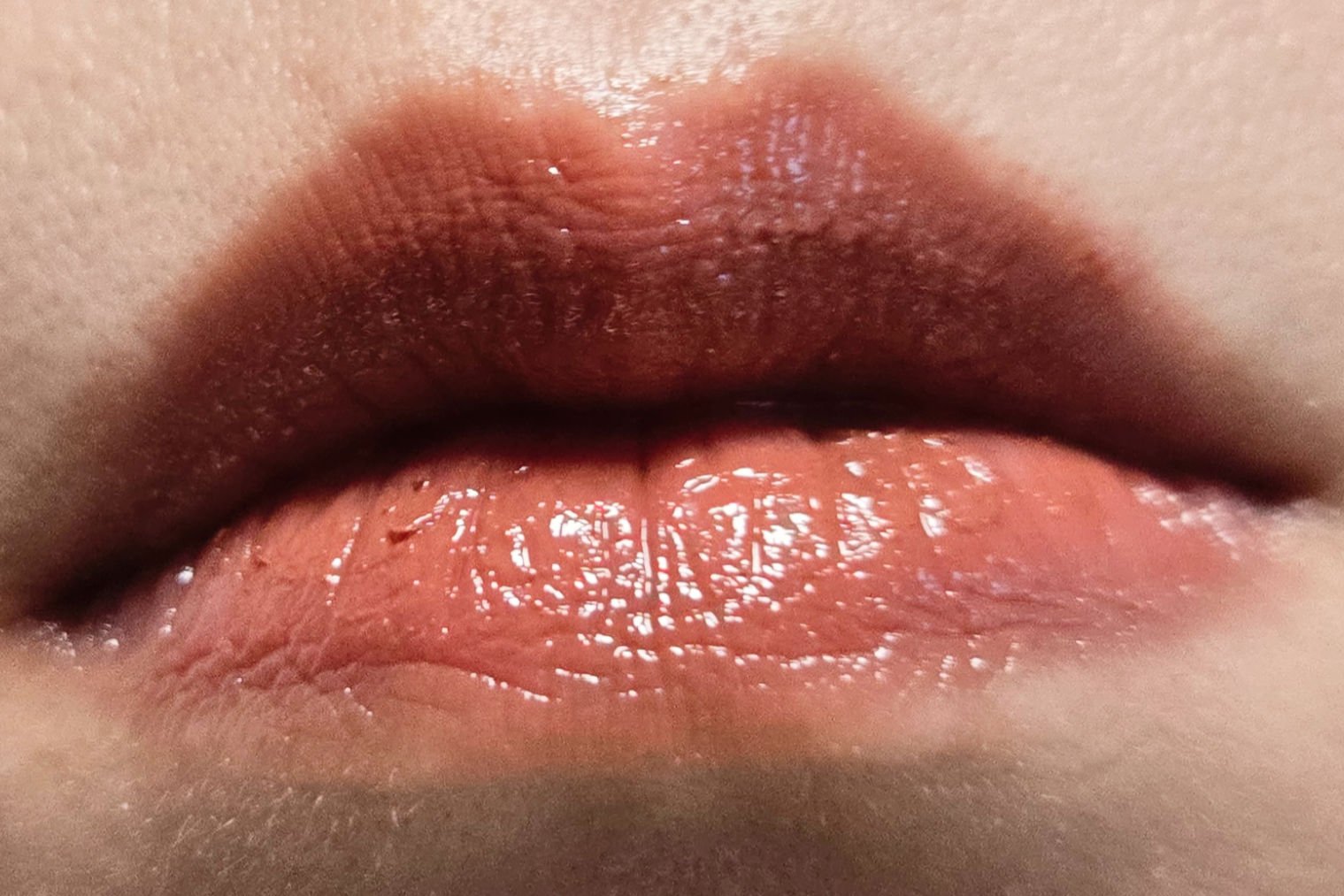 ラスティンググロスリップ 101 ブラウン系/CEZANNE/口紅を使ったクチコミ（3枚目）