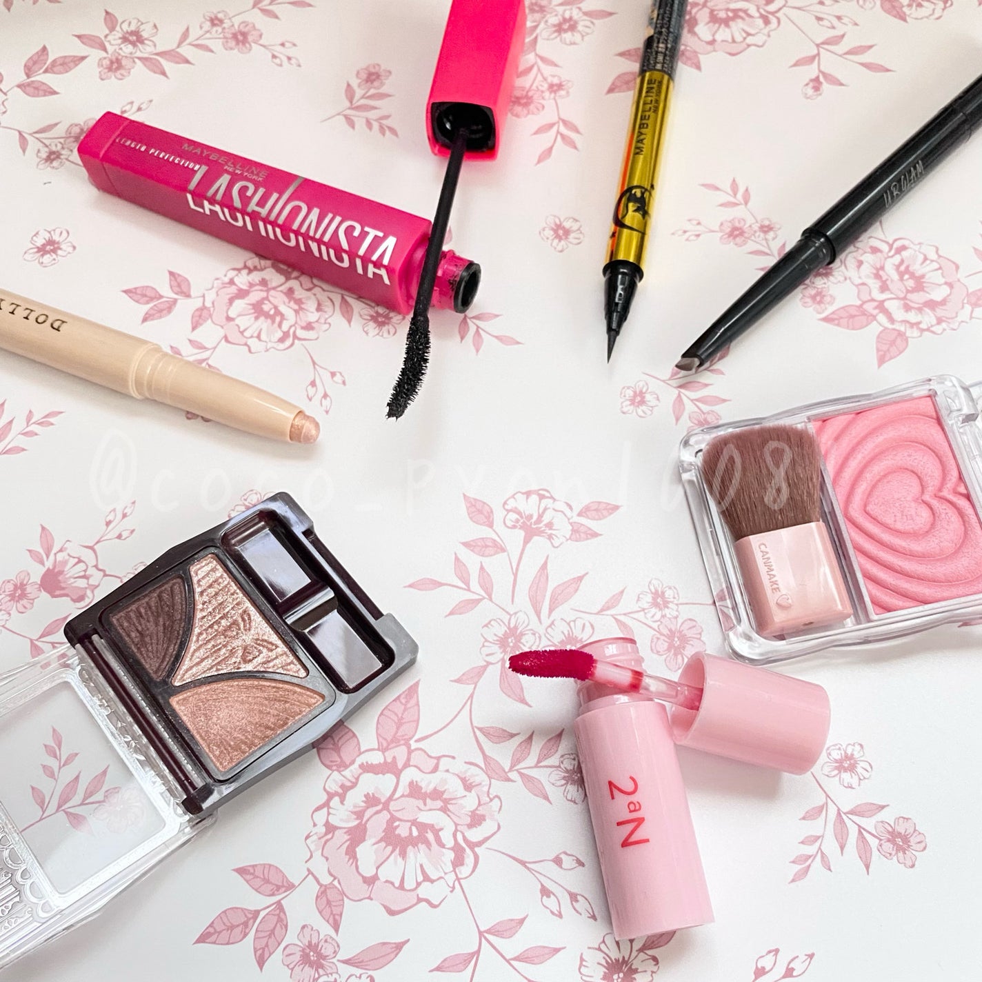 ジューシーピュアアイズ/キャンメイク/アイシャドウパレットを使ったクチコミ(2枚目)