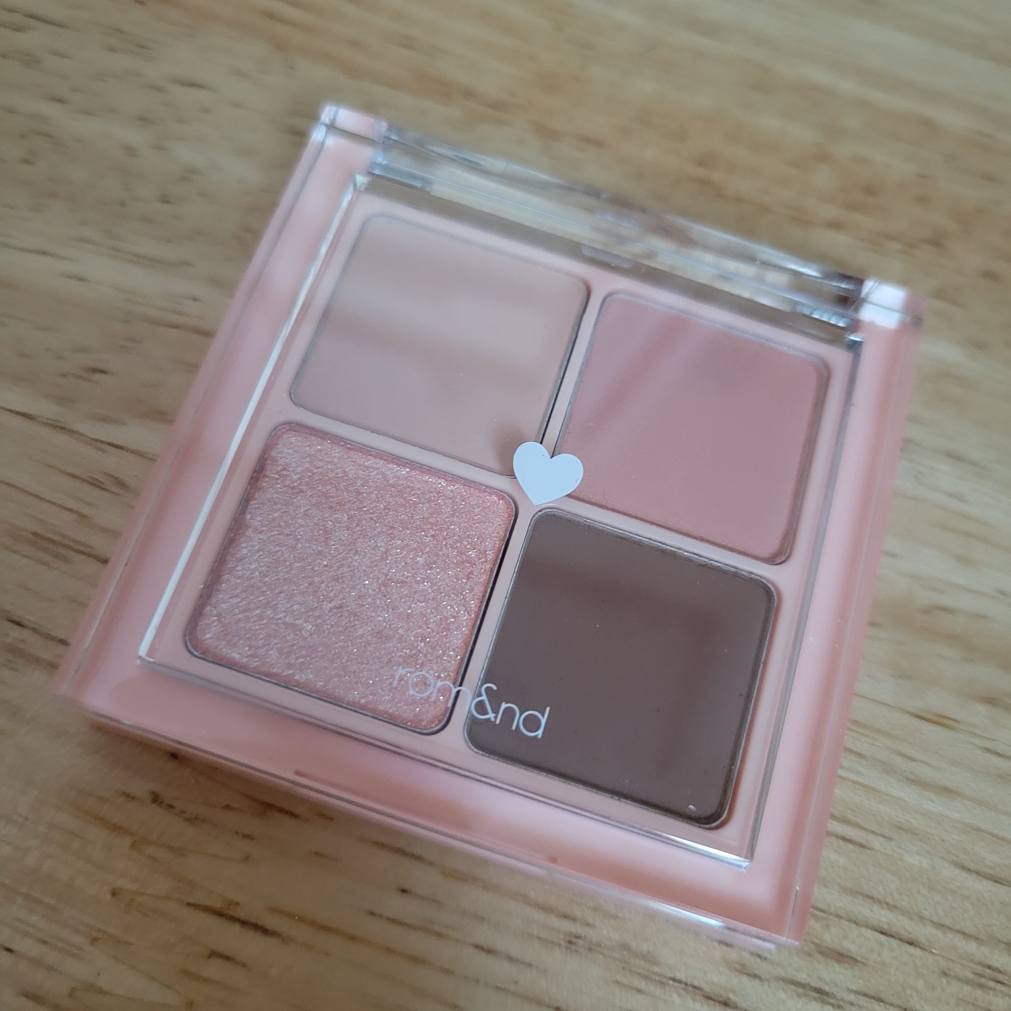 ベターザンアイズ/rom&amp;nd/アイシャドウパレットを使ったクチコミ（3枚目）