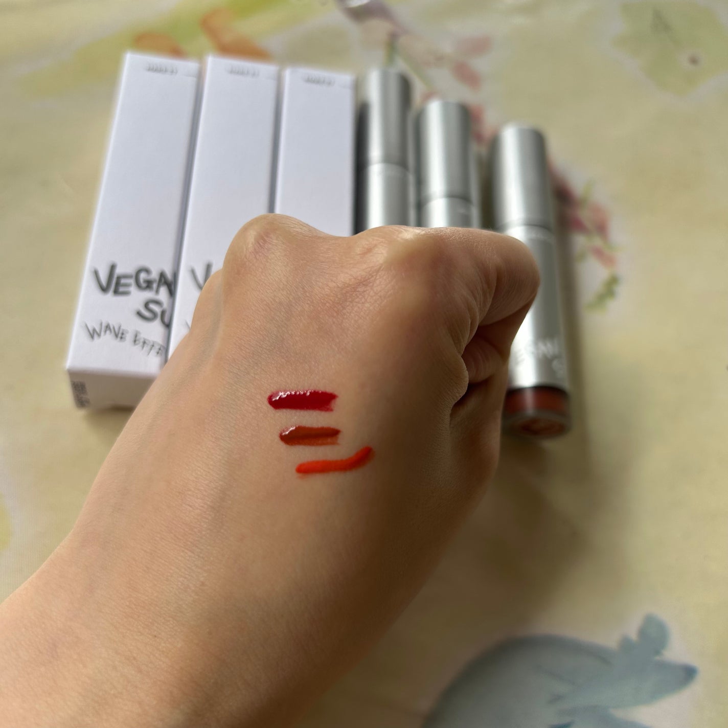 ヴィーガンスーパー ウェーブ ティント/VEGAN SUPER/リップティントを使ったクチコミ(4枚目)
