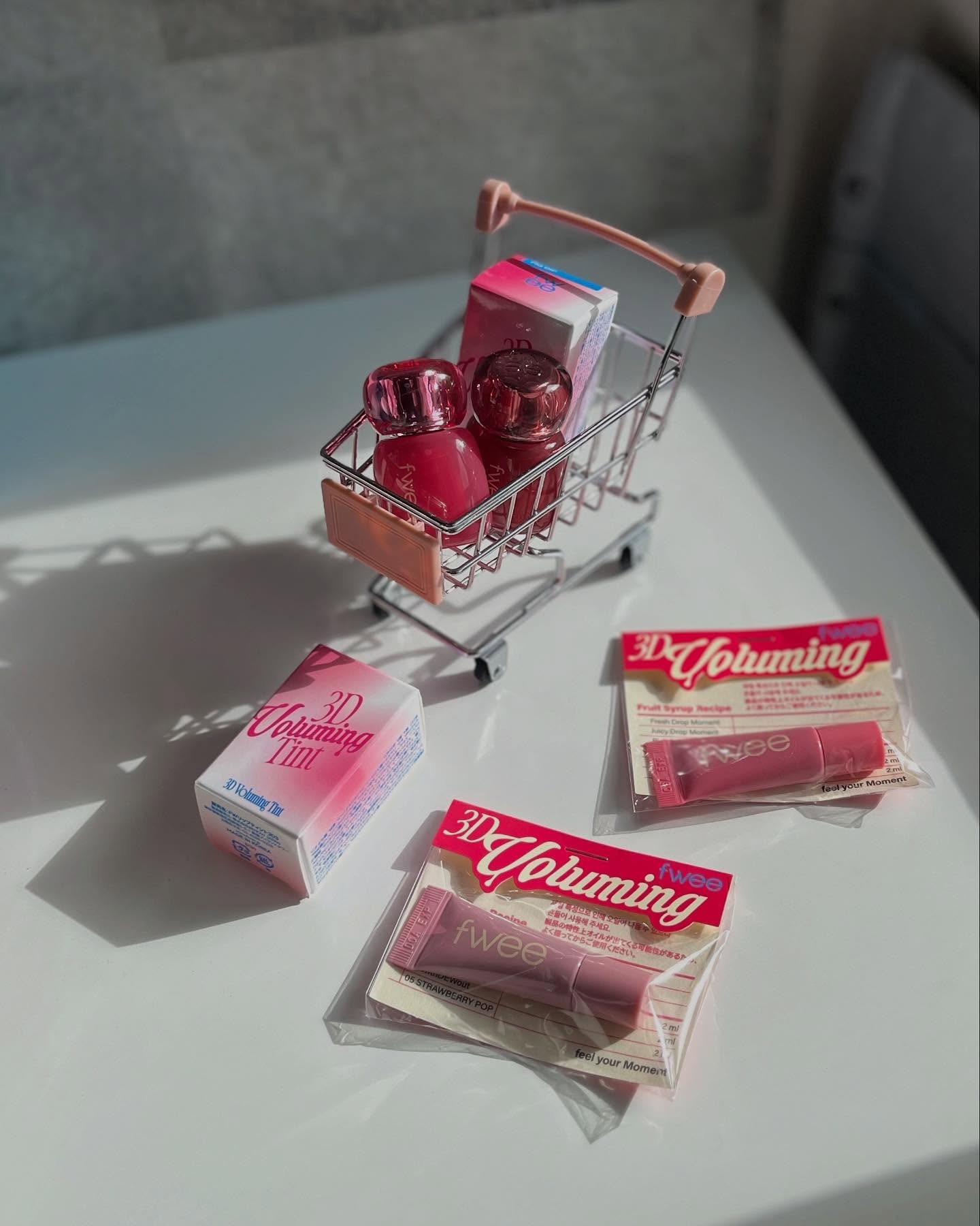 フィー 3Dボリューミングティント 07 ピーチポップ/fwee/リップティントを使ったクチコミ（1枚目）