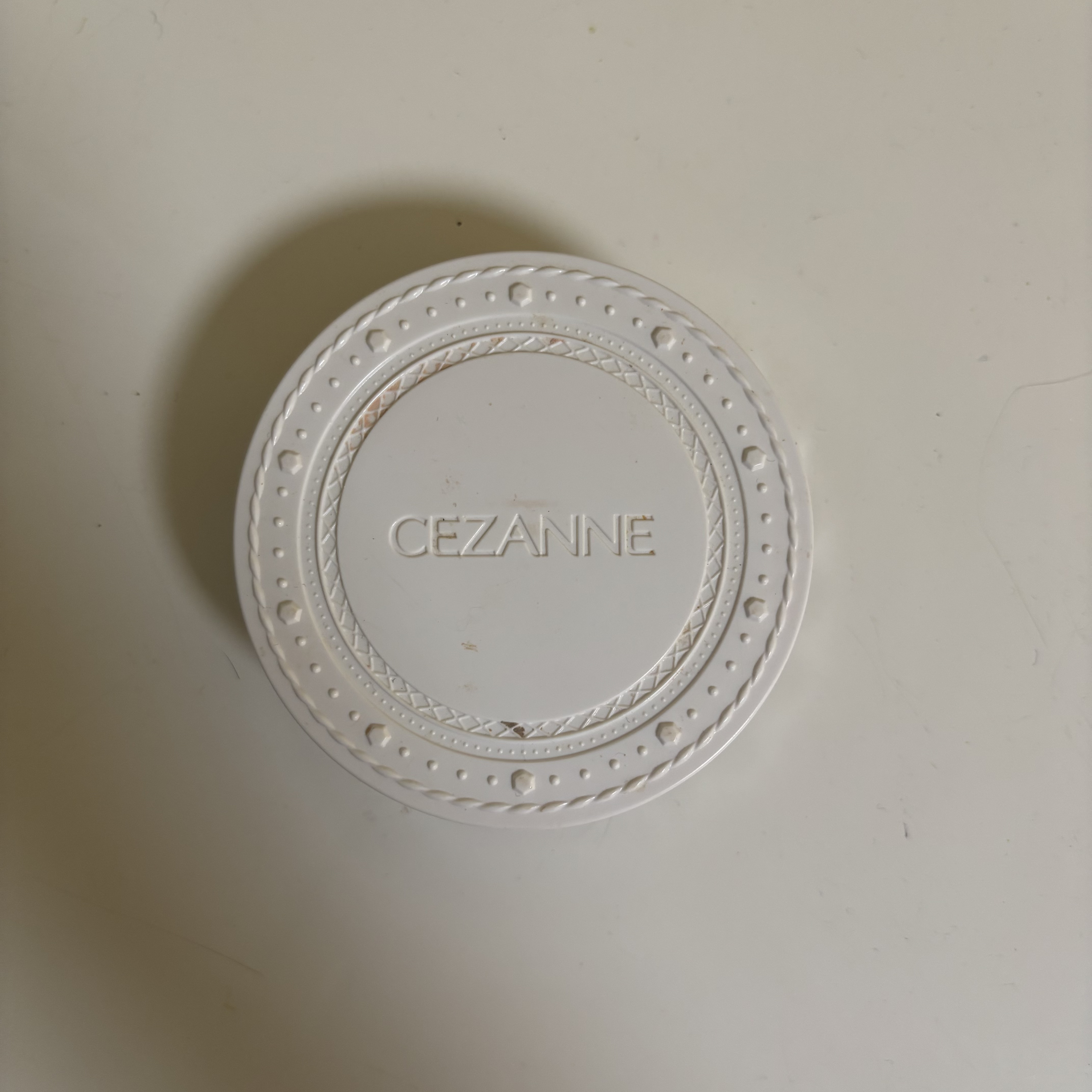 UVクリアフェイスパウダー/CEZANNE/プレストパウダーを使ったクチコミ（3枚目）