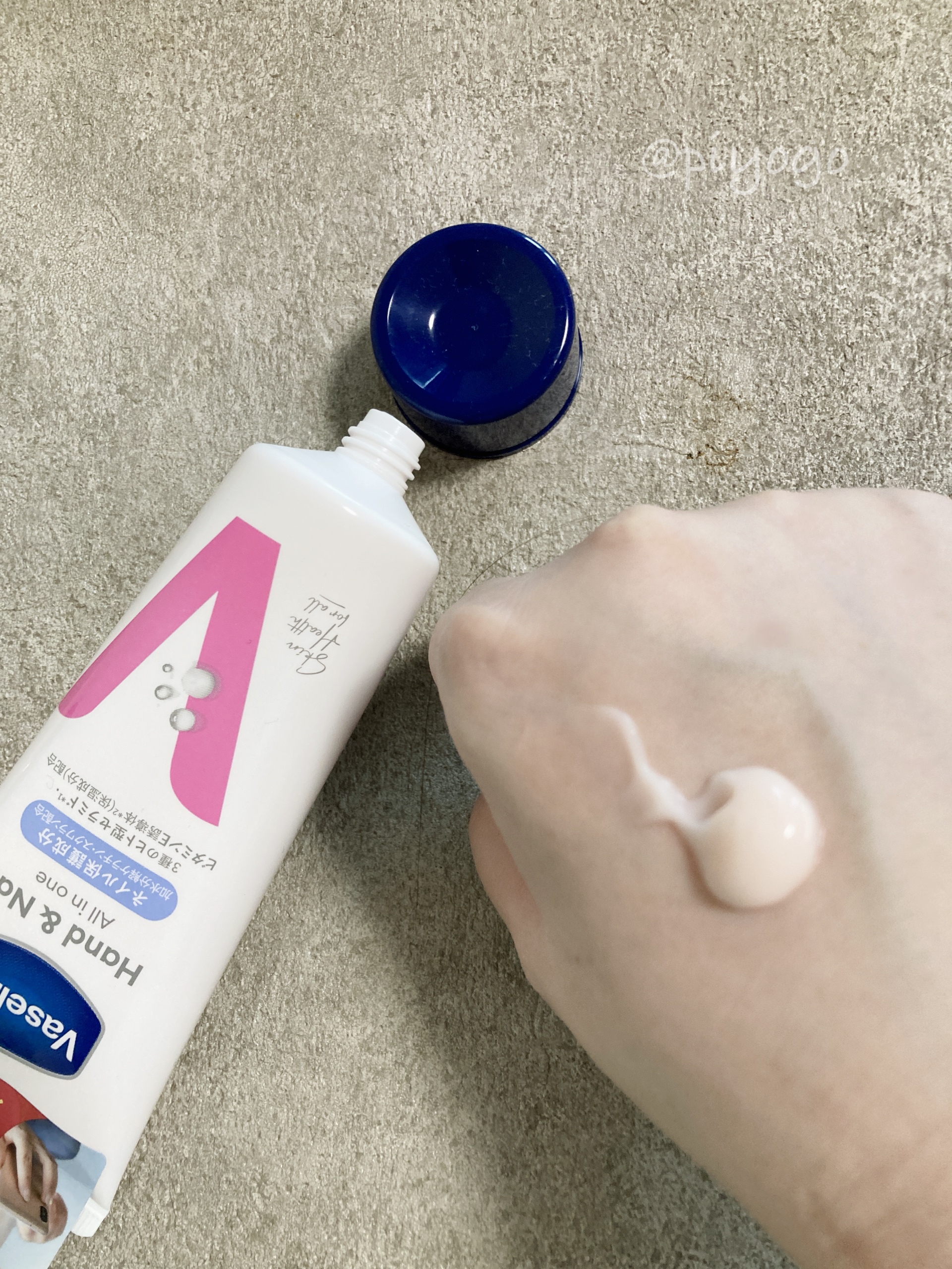 薬用ハンド＆フィンガー/ヴァセリン/ハンドクリームを使ったクチコミ（2枚目）