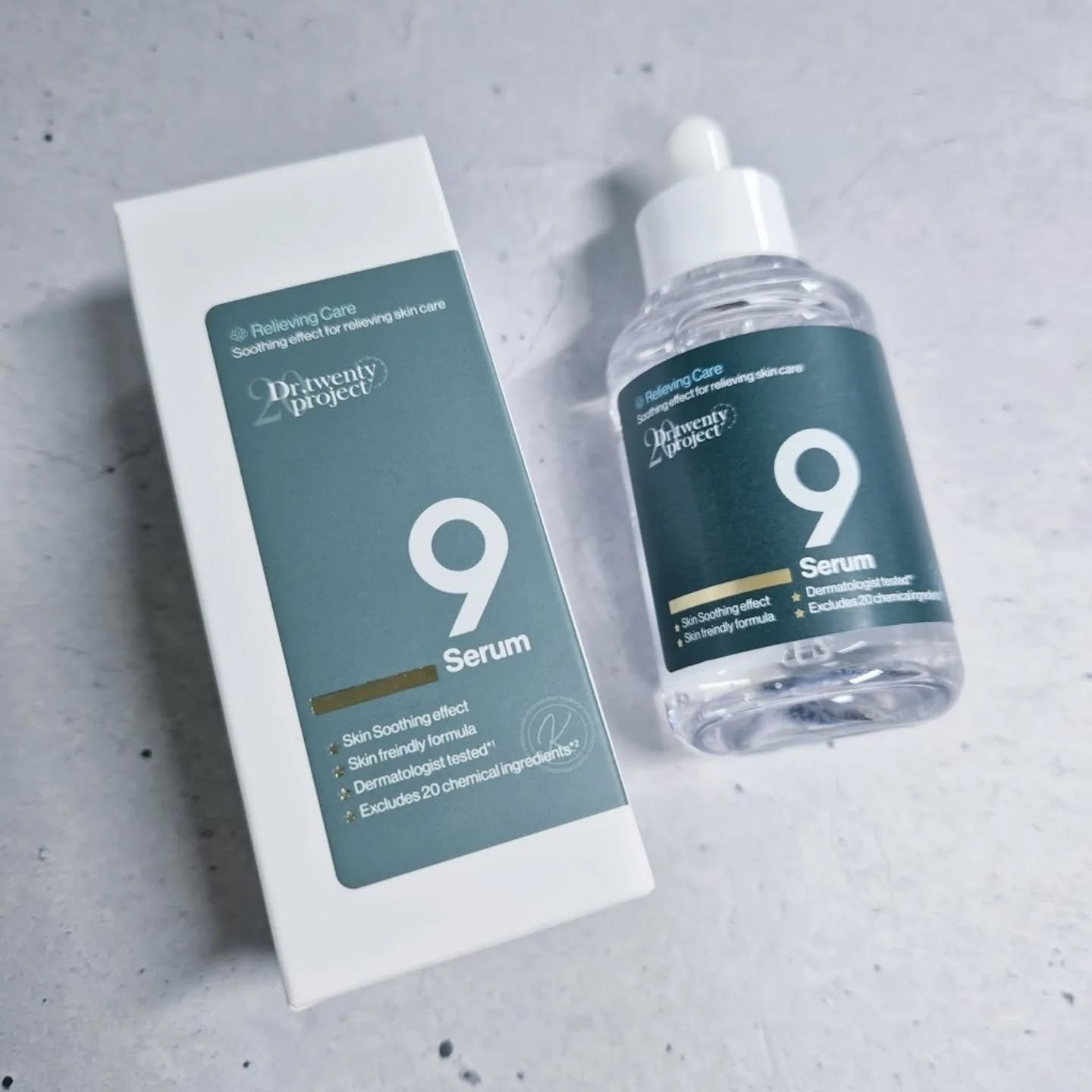 9種類のACTIVE核心成分を配合した #ナインセラム は乾燥→脂が出やすいインナードライ・敏感肌向けに良い肌環境を作る美容液なんだって！

韓国の標高100m以下の江原道で育った薬ヨモギ配合で、9日間の臨床試験でニキビや赤みに良い結果が出