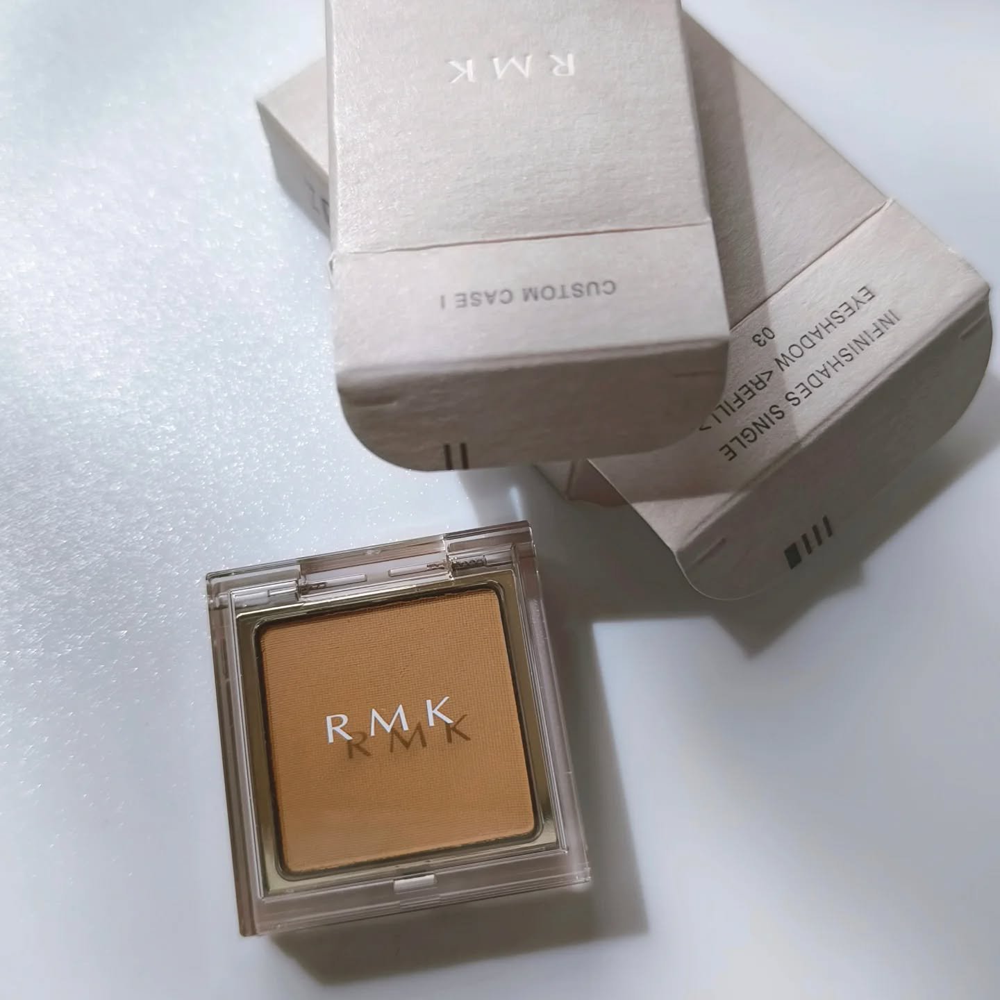 RMK インフィニシェイド シングル アイシャドウ/RMK/単色アイシャドウを使ったクチコミ（1枚目）