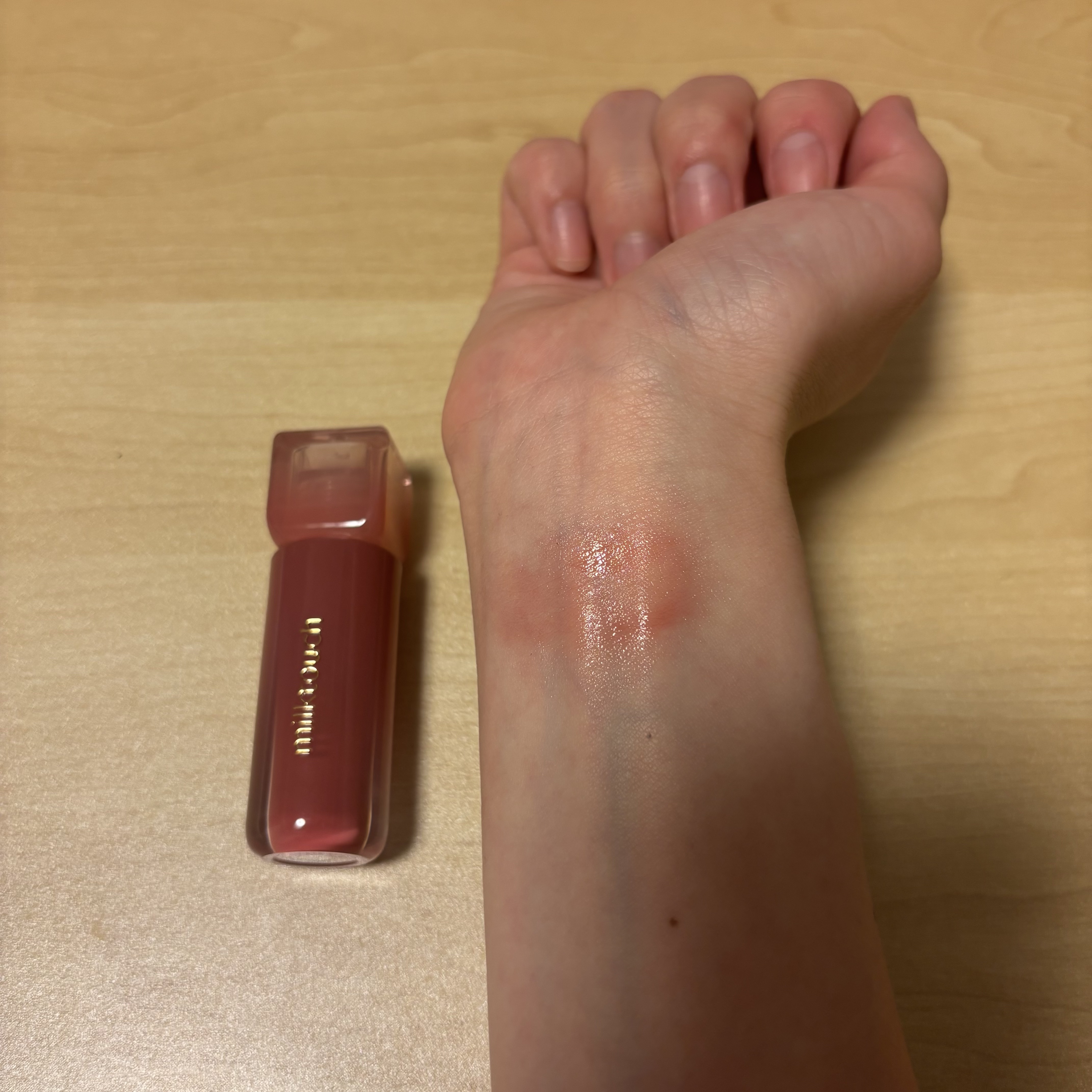 デューステインシアーリップグロス/Milk Touch/リップグロスを使ったクチコミ（3枚目）