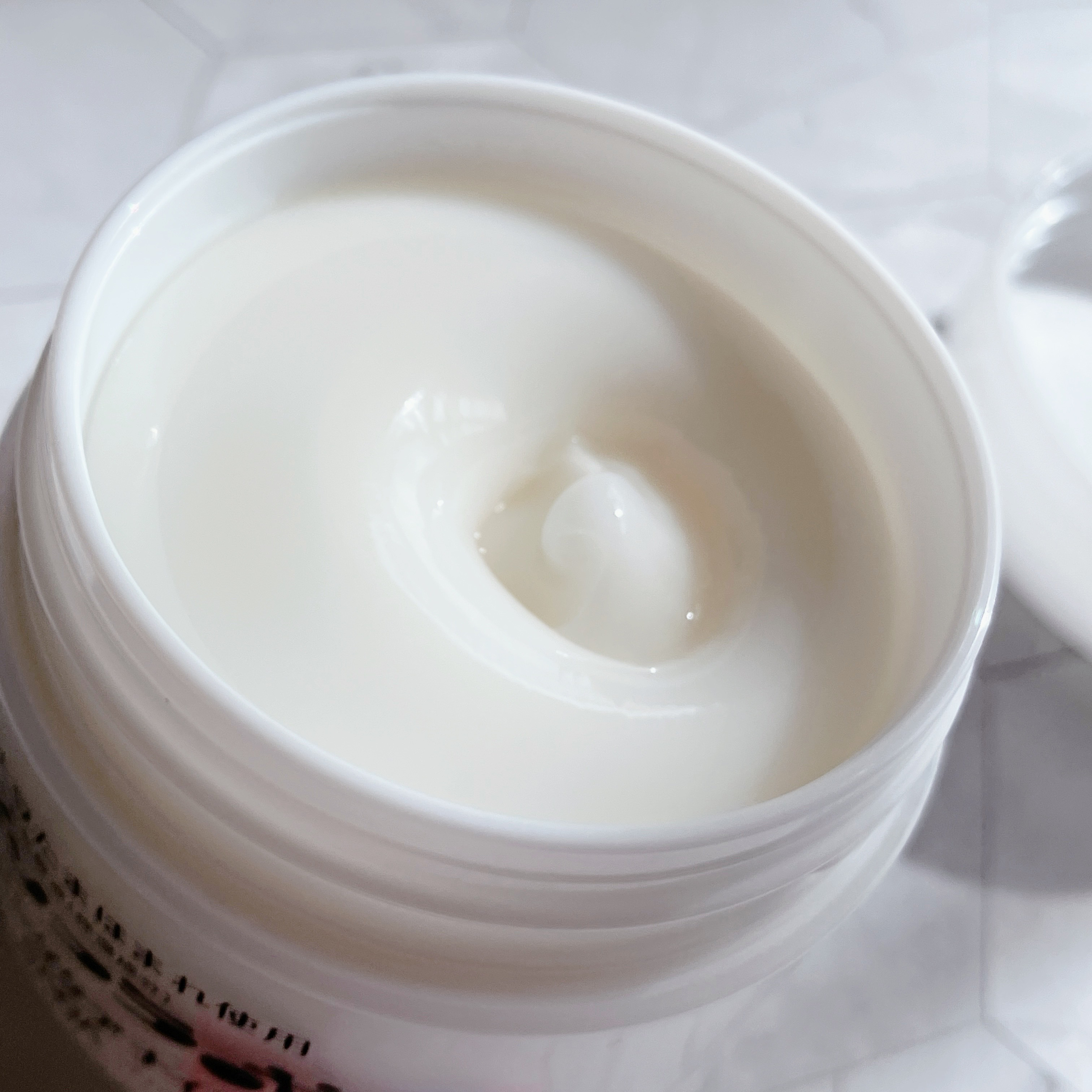 薬用リンクルナイトクリーム ホワイト/なめらか本舗/フェイスクリームを使ったクチコミ（2枚目）