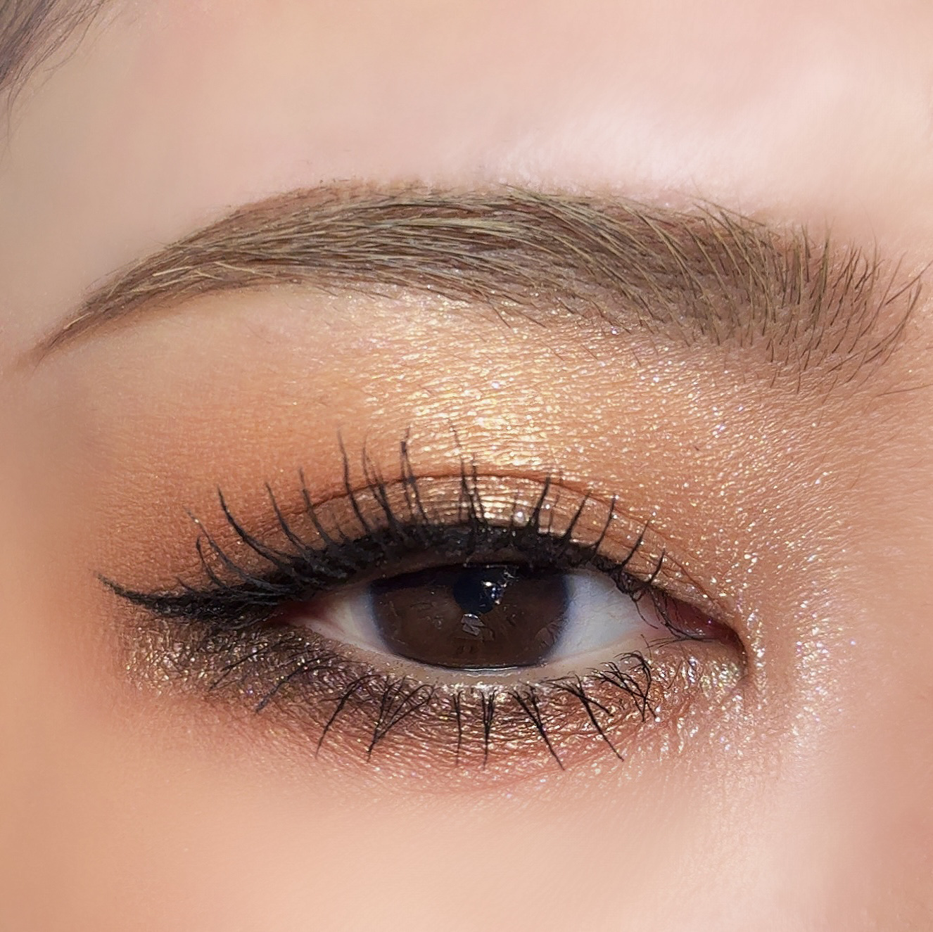 牡丹鏤月浮雕  百鳥朝鳳/花西子/アイシャドウパレットを使ったクチコミ（3枚目）