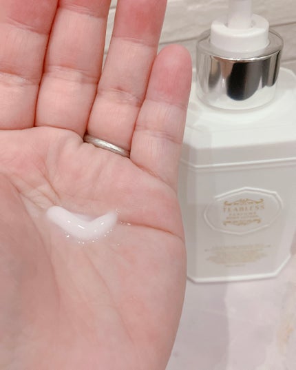 パフュームボディローション リリィムスクホワイトティー/TEABLESS/ボディローションを使ったクチコミ(2枚目)