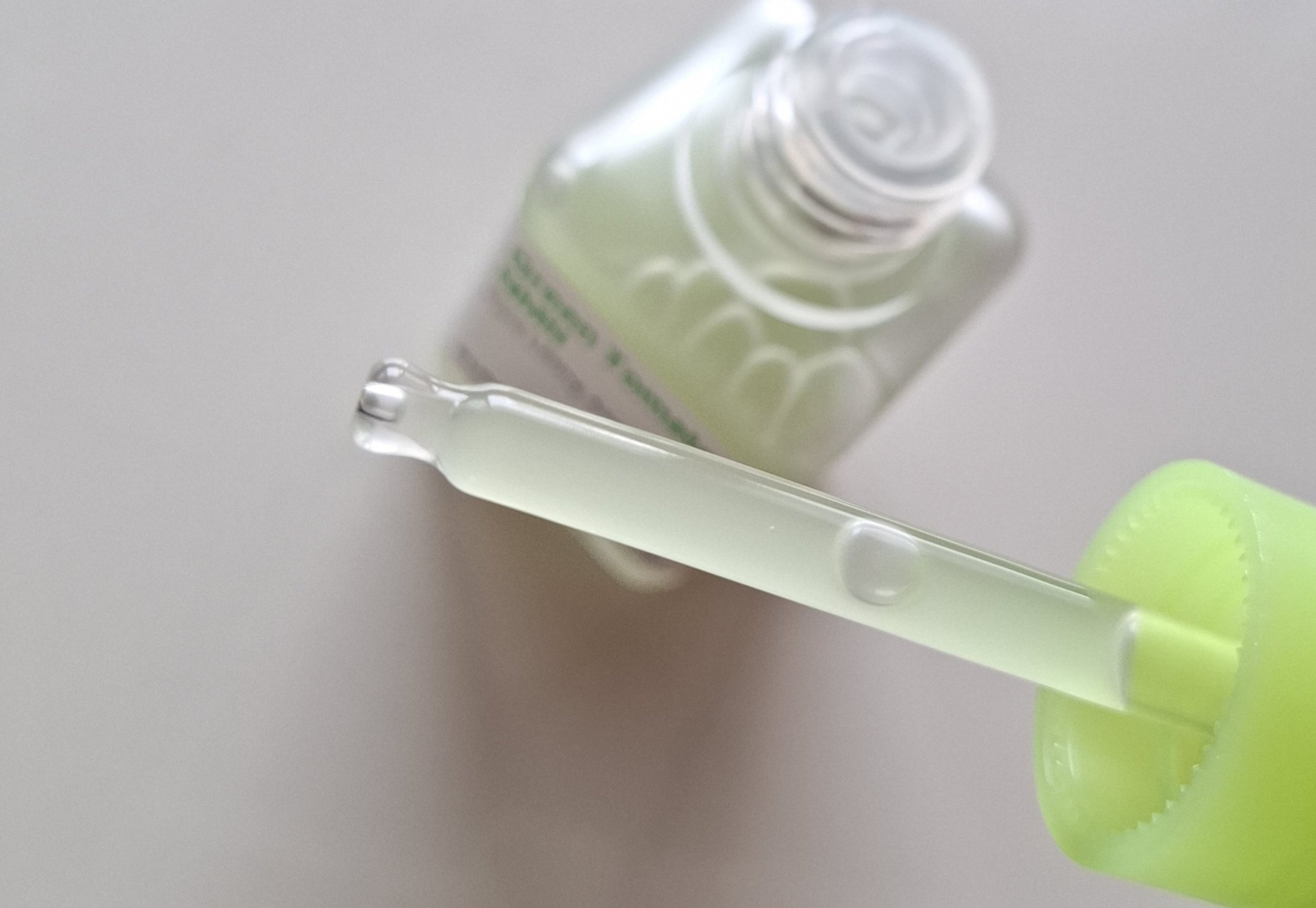 グリーントマト NMN ポア リフティング アンプル/SUNGBOON EDITOR（成分エディター）/美容液を使ったクチコミ（2枚目）