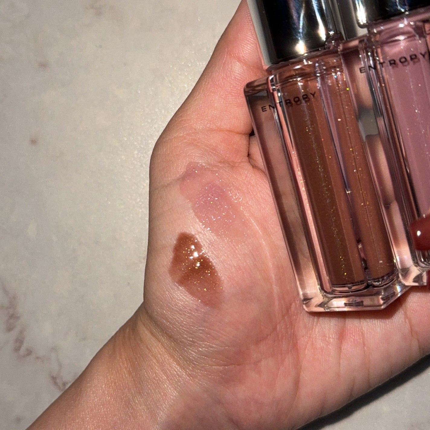 チュールグロス/ENTROPY/リップグロスを使ったクチコミ(5枚目)