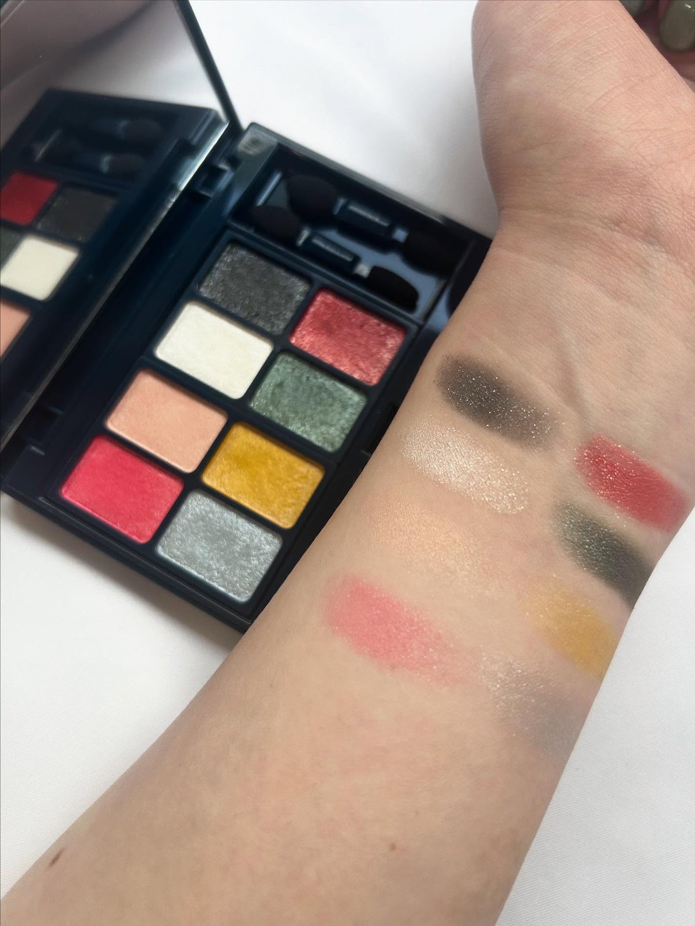 美的 on LIPS 「マリークワントのクリスマスコフレ第2弾の情報が届きました!🎄..」(4枚目)