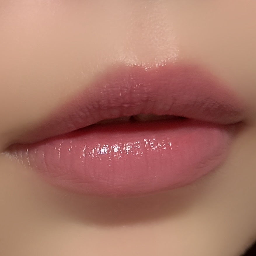 デイリームードマットリキッド/nuegray/リップグロスを使ったクチコミ(4枚目)