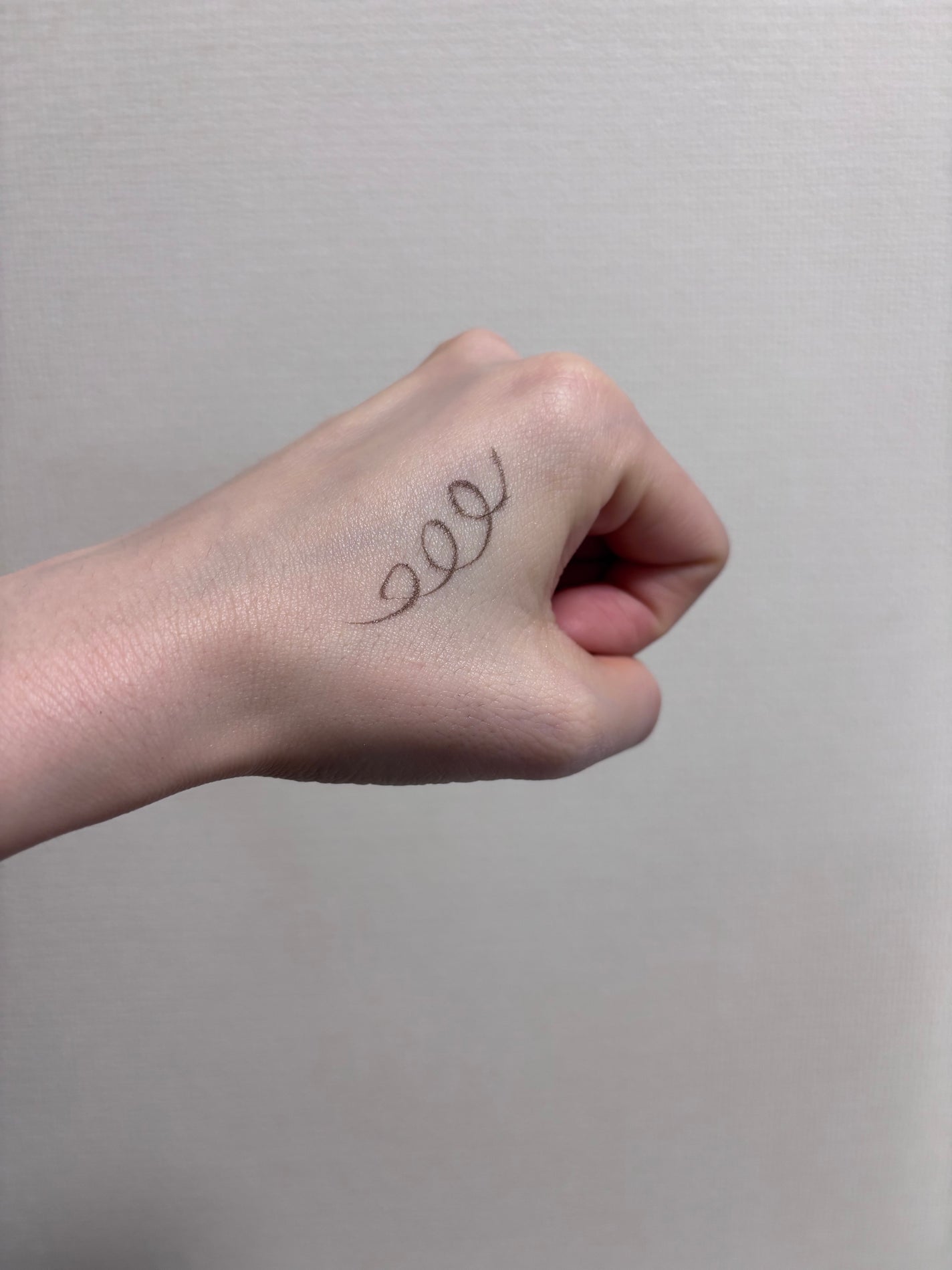 リキッドアイライナーR5 極細筆/ラブ・ライナー/リキッドアイライナーを使ったクチコミ(3枚目)