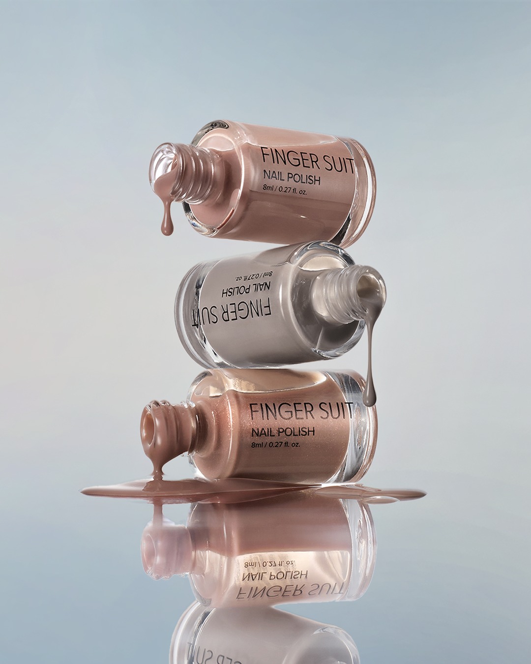 25 FW AUTUMN POLISH
:Muted Moment 

MLBBの定番、落ち着いたローズベージュの「Muted」から、
しっとりと肌トーンに自然に馴染む「Hushed」まで。
フィンガースーツならではのオリジナルカラーで、
