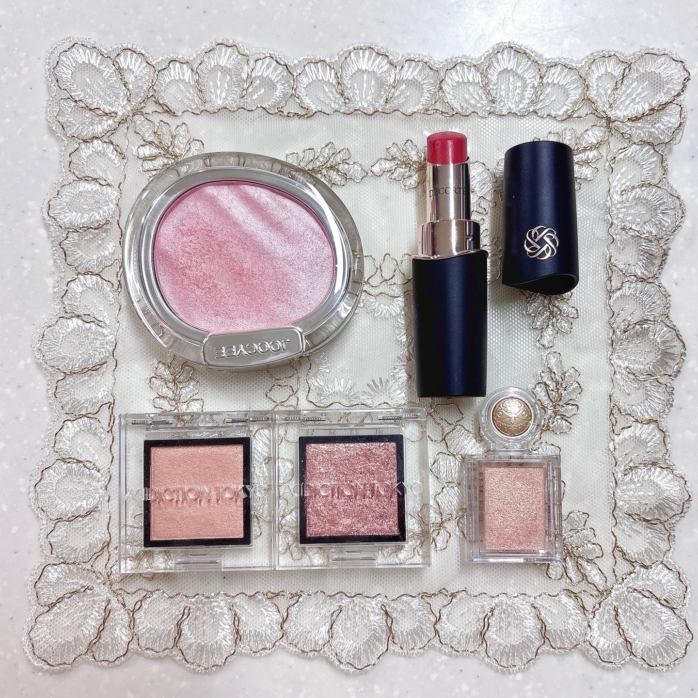 ルージュデコルテ　クリームグロウ 11G fully bloomed/DECORTÉ/口紅を使ったクチコミ（1枚目）