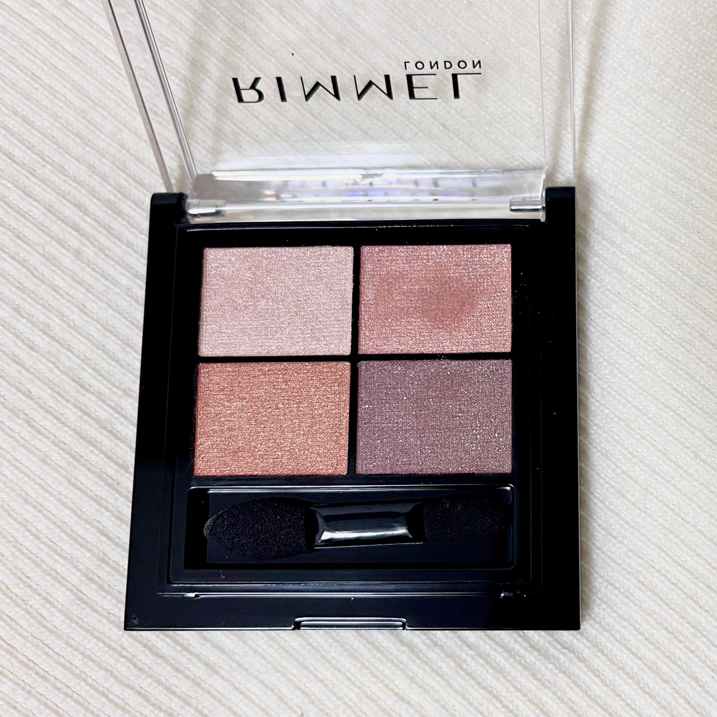 ワンダー エバー アイシャドウ/リンメル ロンドン/アイシャドウパレットを使ったクチコミ(2枚目)