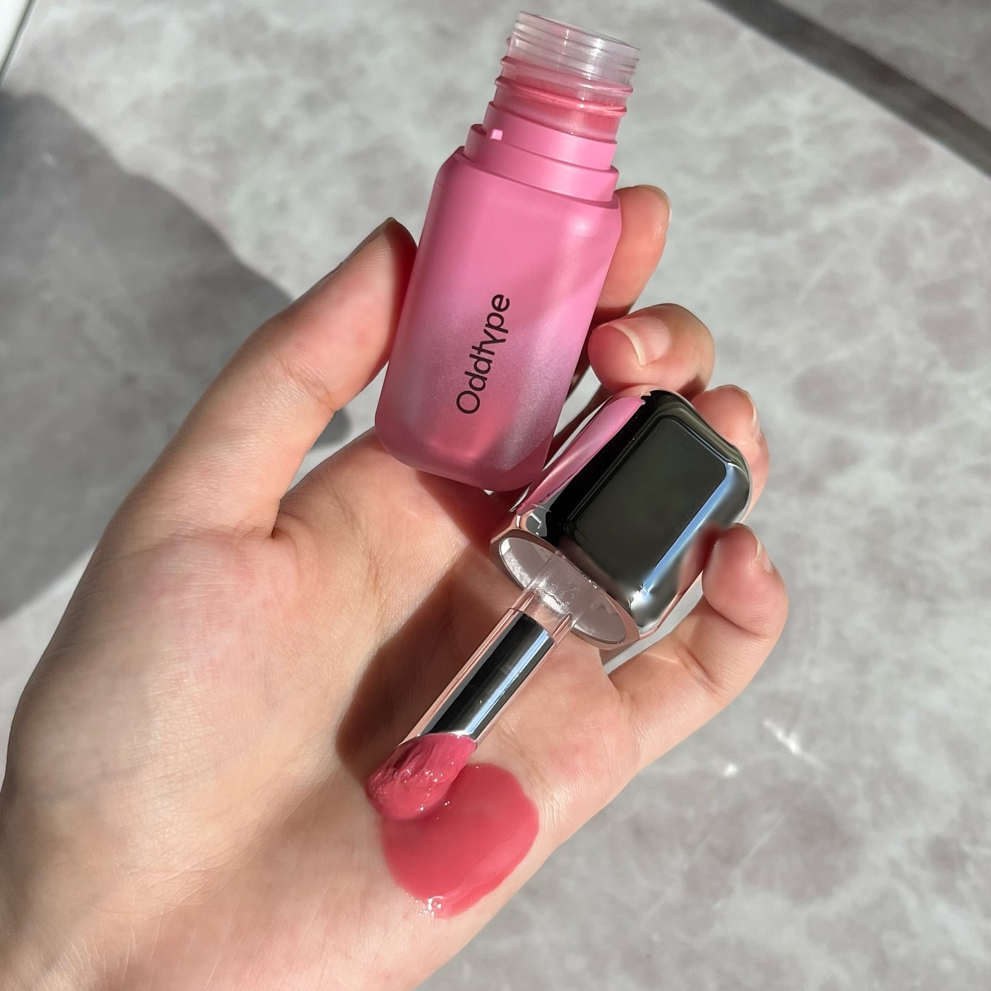 アンシーン バルーンティント 245 ギーク/Oddtype/リップティントを使ったクチコミ（2枚目）