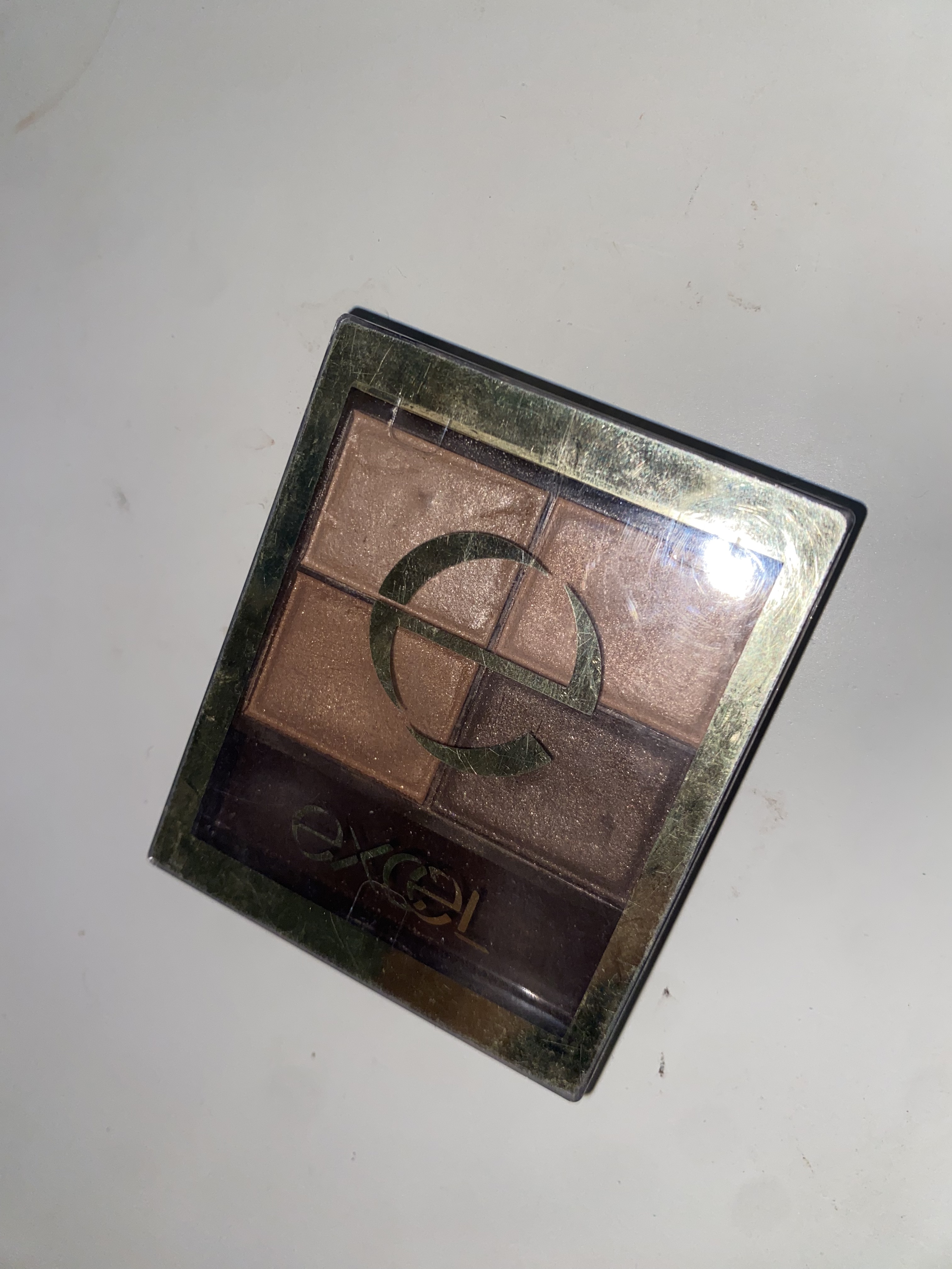 リアルクローズシャドウ/excel/アイシャドウパレットを使ったクチコミ（1枚目）