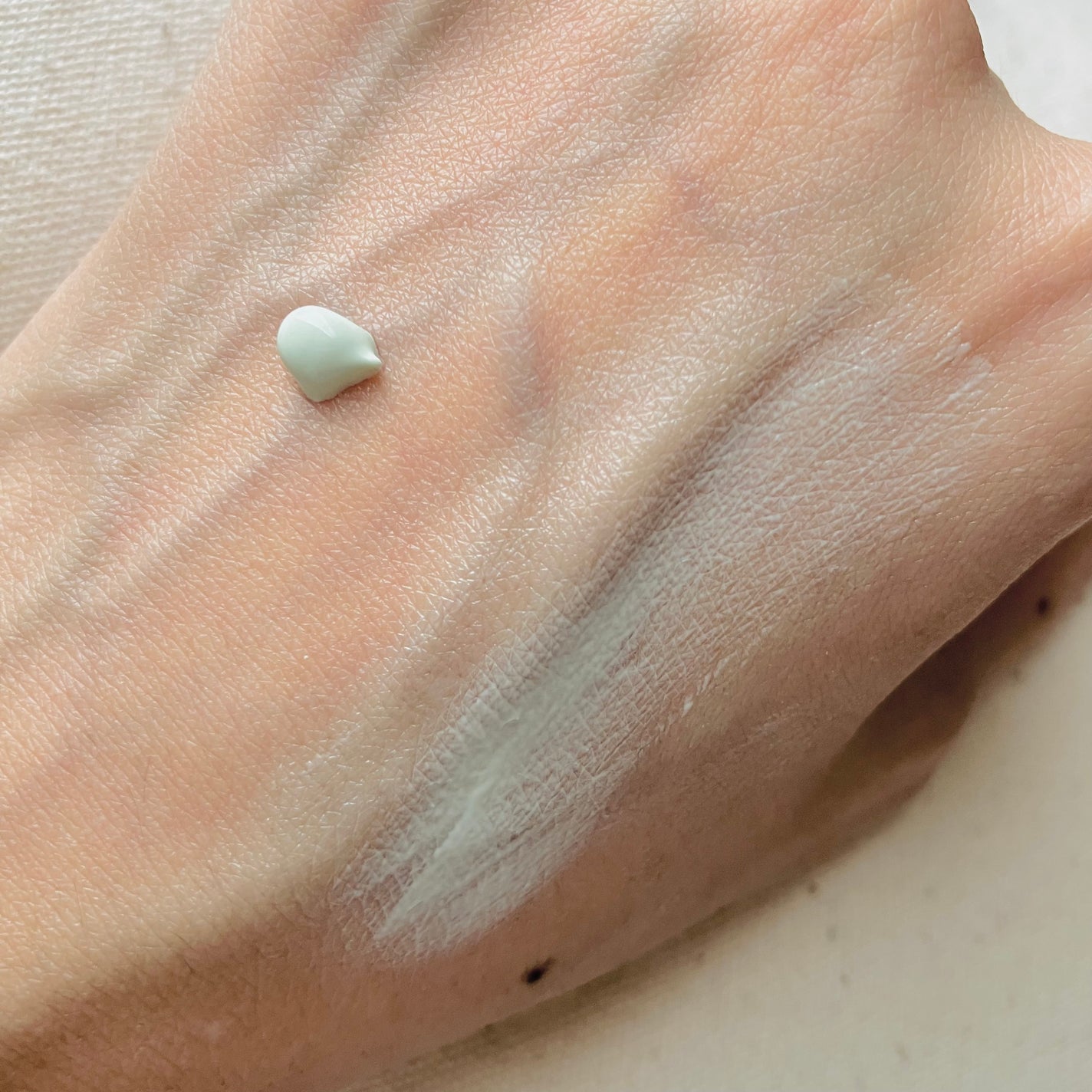 乾燥さん 保湿力スキンケア下地 シカグリーン/乾燥さん/化粧下地を使ったクチコミ(2枚目)