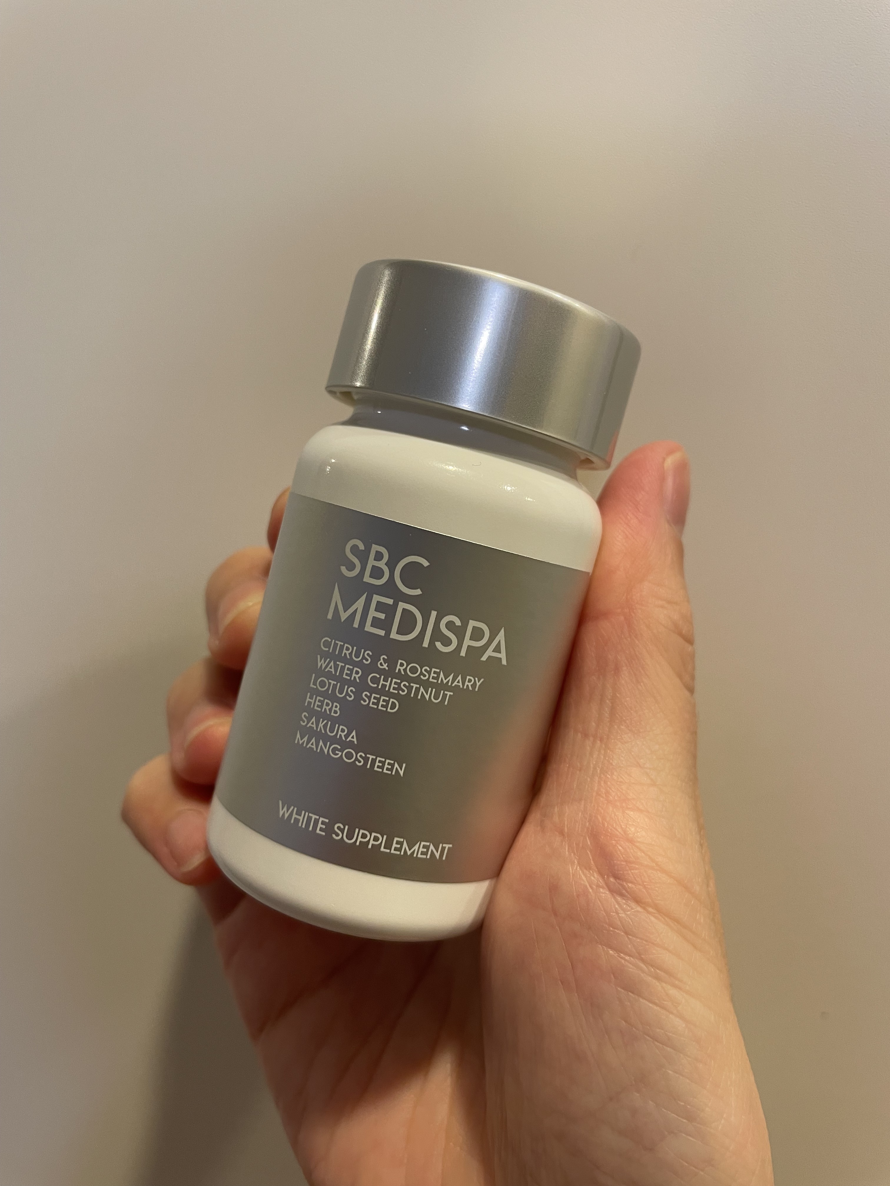 SBC MEDISPA ホワイトサプリメント 2個セット 新品湘南美容外科 飲む日焼け止め 2個 SBC 湘南美容外科 MEDISPA