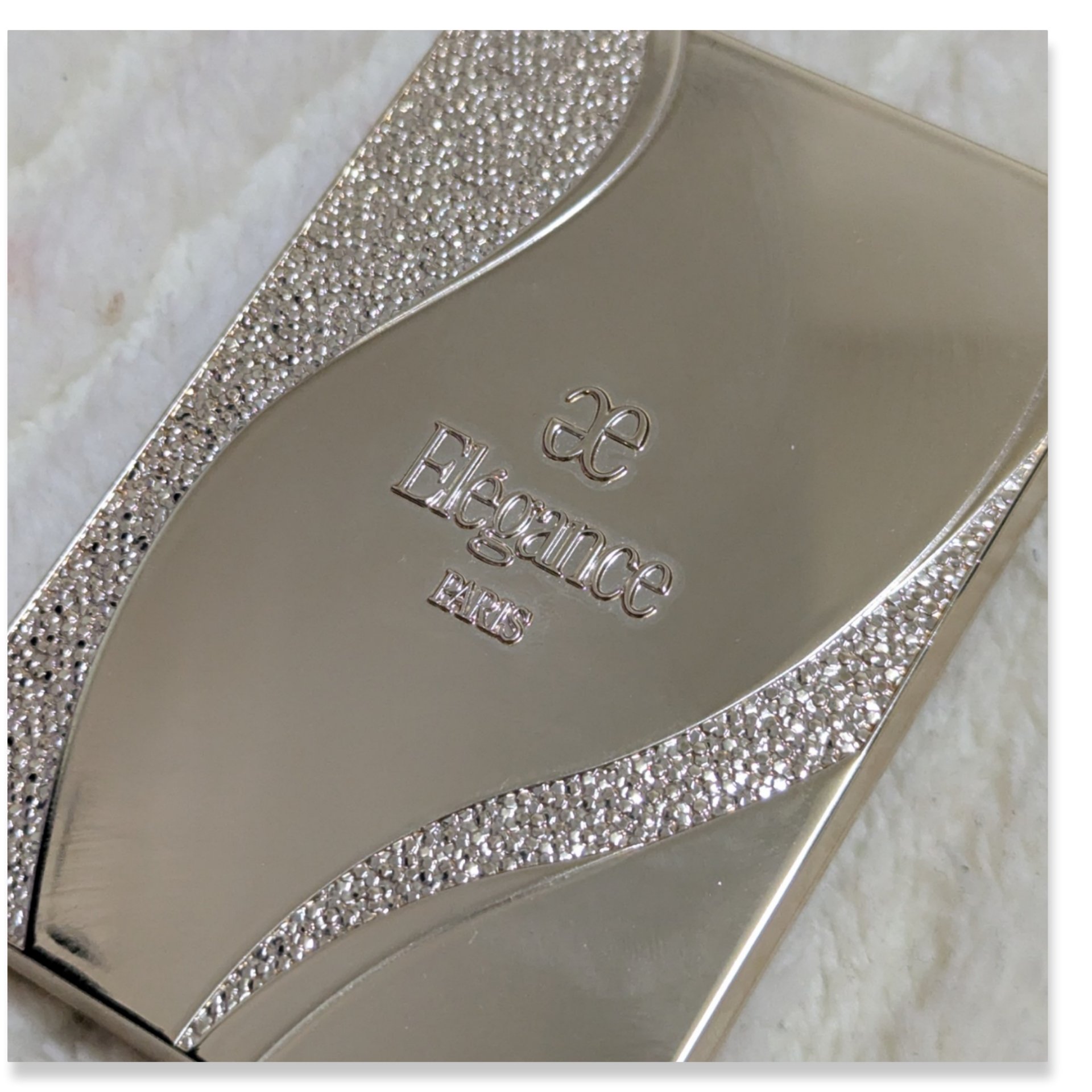 エレガンス ヌーヴェル アイズ/Elégance/アイシャドウパレットを使ったクチコミ（3枚目）