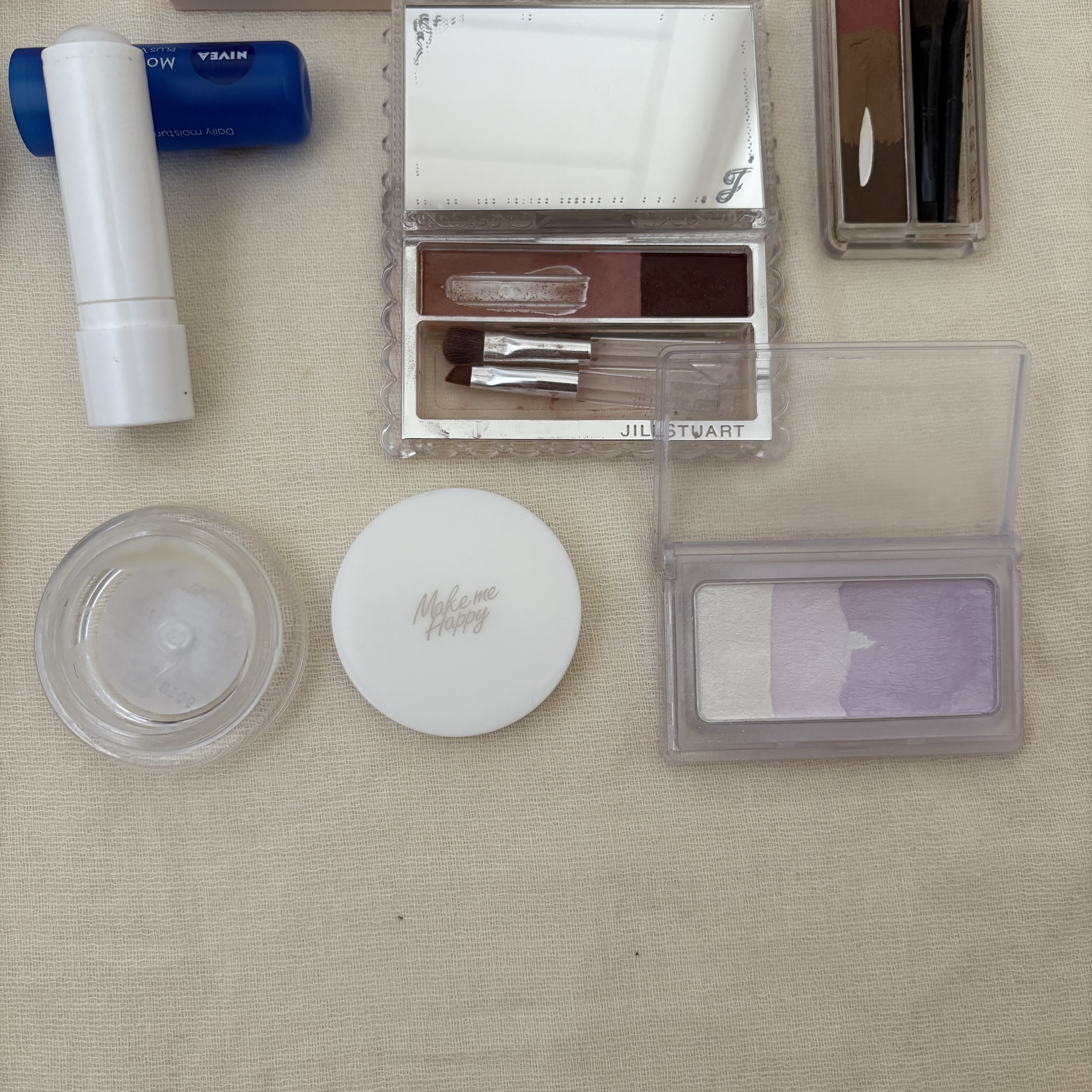 メイクミーハッピー ソリッドパフューム WHITE/キャンメイク/練り香水を使ったクチコミ（2枚目）