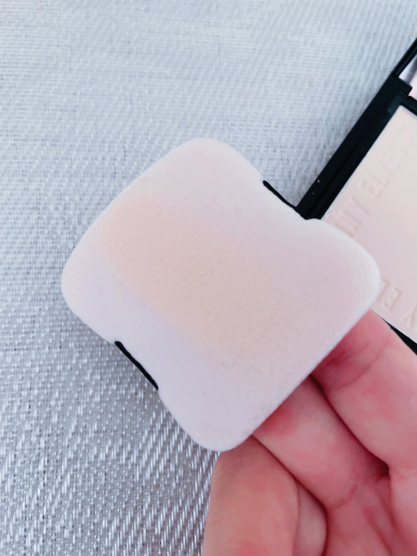 UVソフトマットプレストパウダー/FUNNY ELVES方里/プレストパウダーを使ったクチコミ(2枚目)