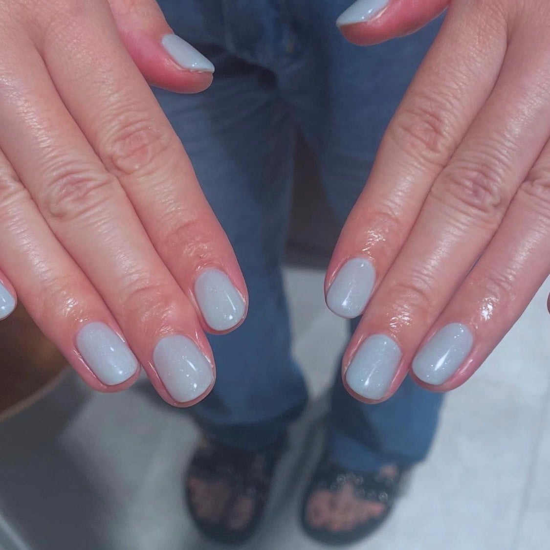 𐔌՞ . .՞ 𐦯 on LIPS 「🦋🌧いいね、保存嬉しいです🎶#ネイル#ジェルネイル#垢抜け#ネ..」(1枚目)