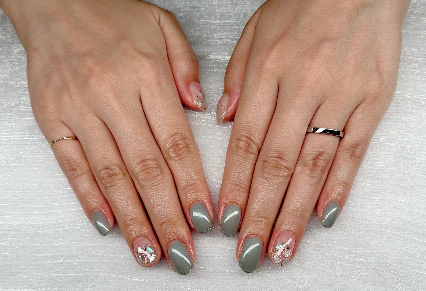 ちゃーん♡ on LIPS 「ジェルネイルデザイン#ジェルネイル#ブルーネイル#くすみカラー..」(2枚目)