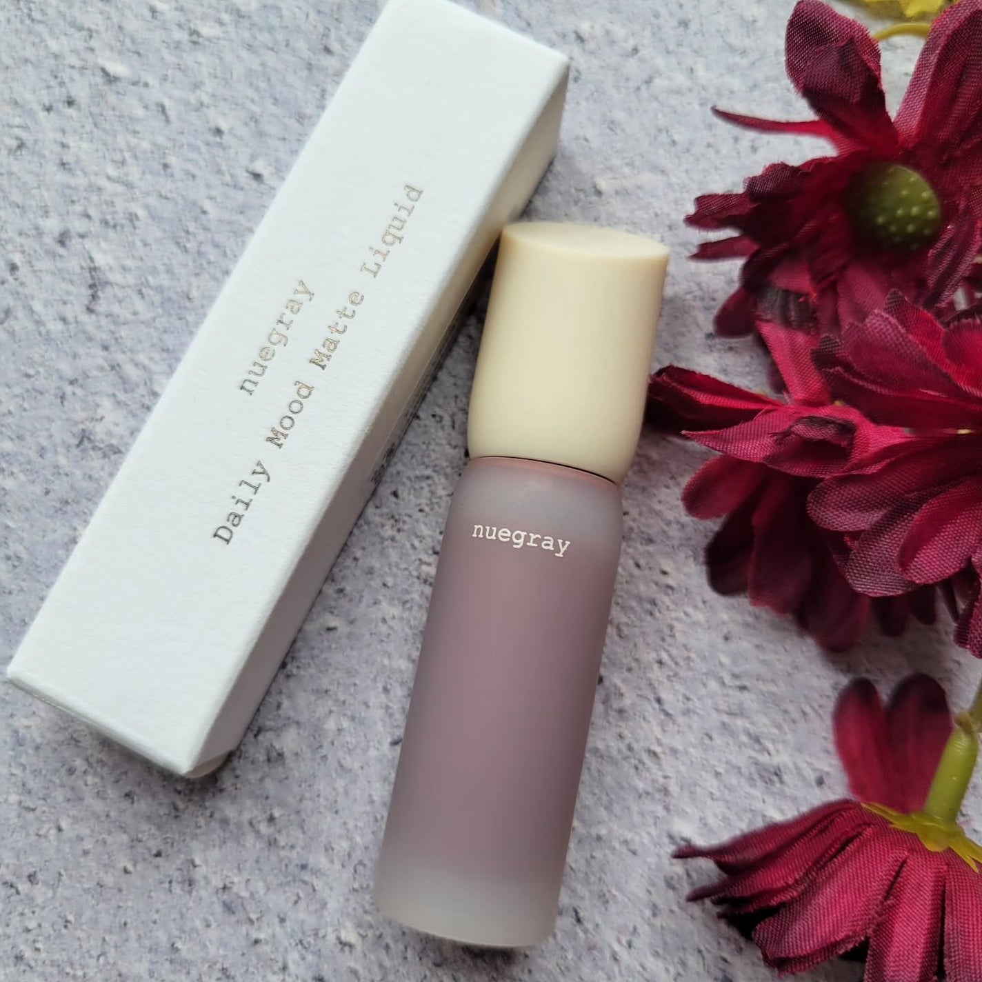 デイリームードマットリキッド/nuegray/リップグロスを使ったクチコミ(1枚目)