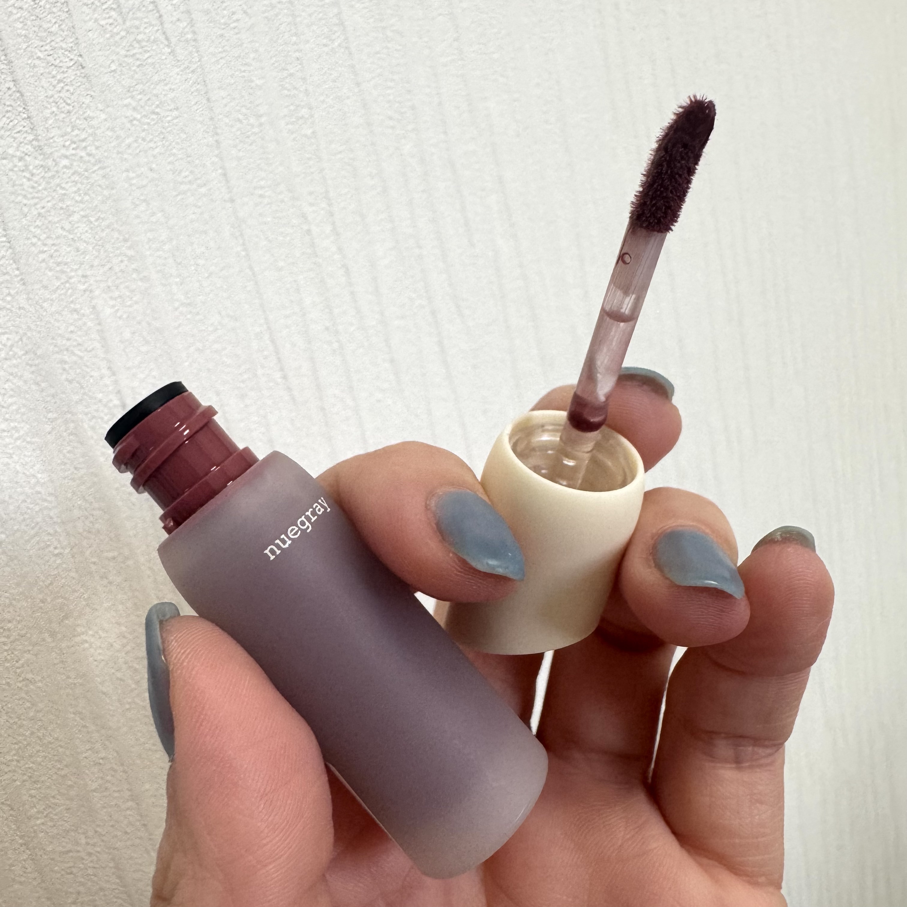 デイリームードマットリキッド/nuegray/リップグロスを使ったクチコミ（3枚目）