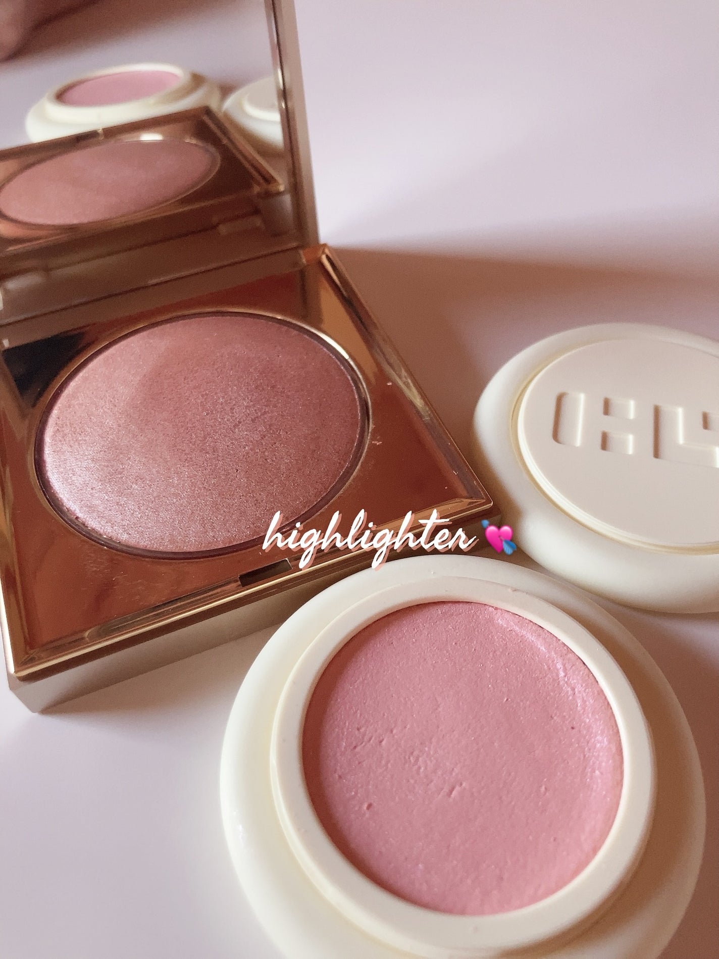 Heaven's Hue highlighter/stila/パウダーハイライトを使ったクチコミ(1枚目)