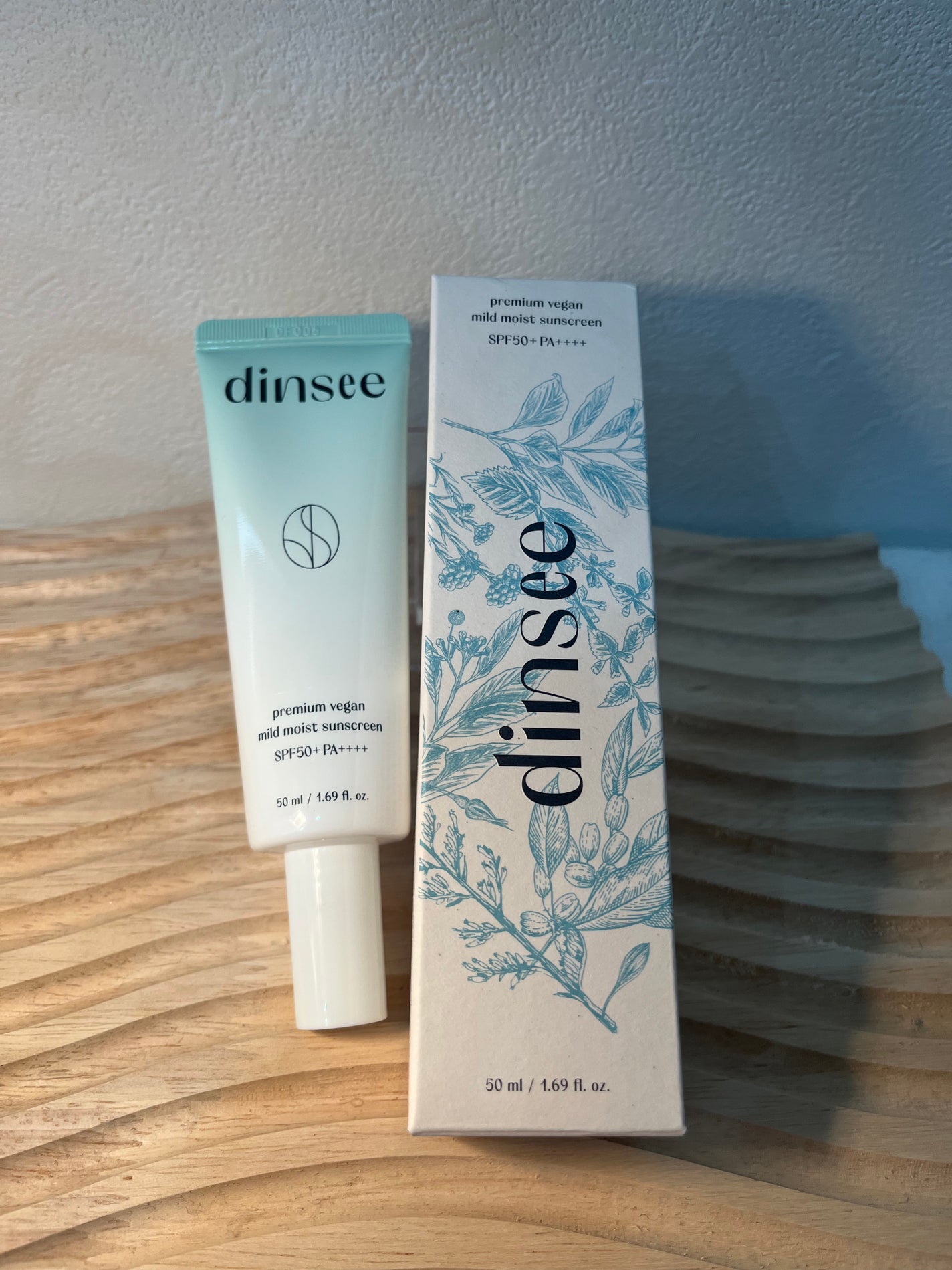 プレミ アムビーガン マイルド日焼け止め SPF50+PA++++/dinsee/日焼け止めクリームを使ったクチコミ(1枚目)