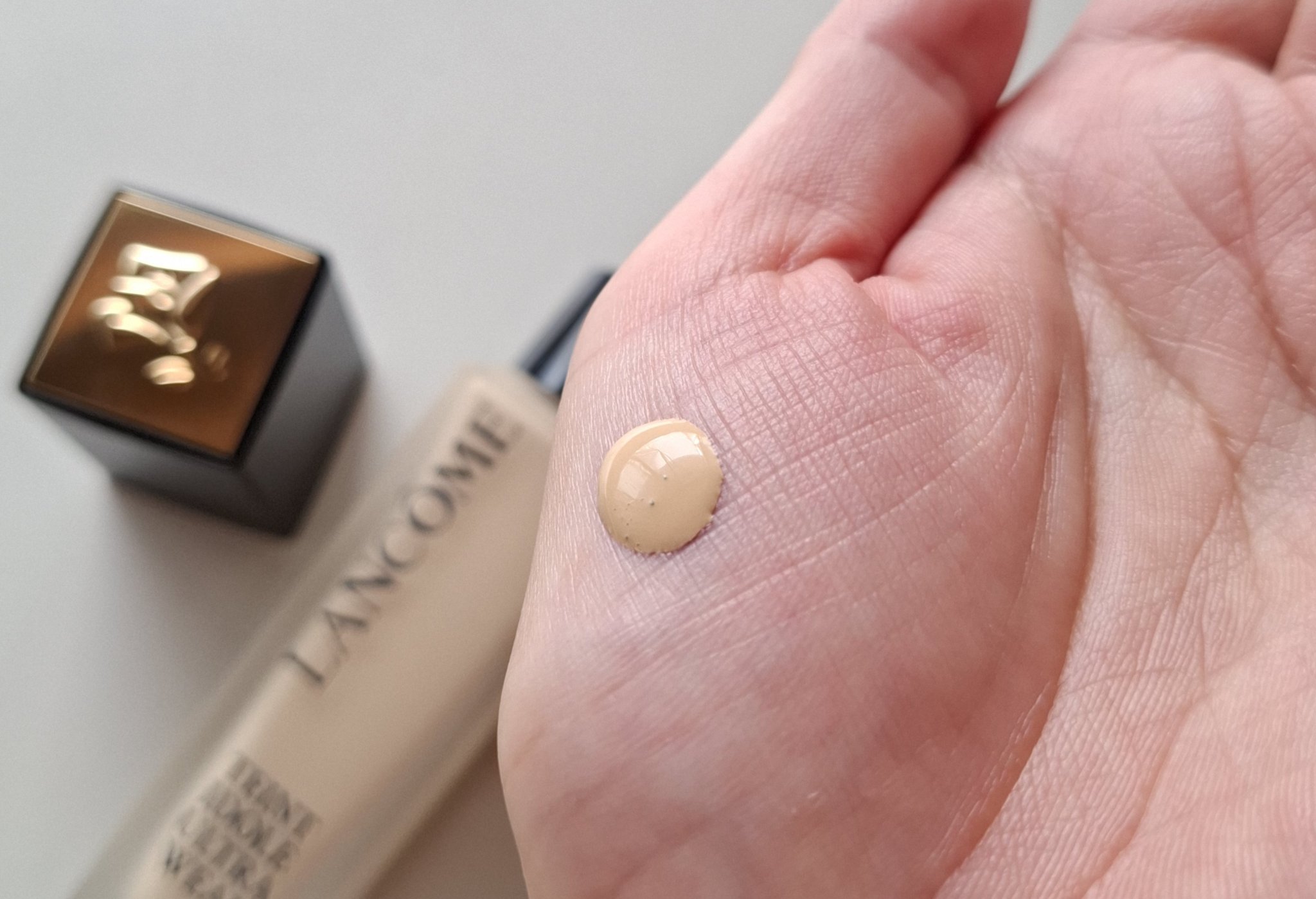 タンイドル ウルトラ ウェア リキッド N/LANCOME/リキッドファンデーションを使ったクチコミ（2枚目）