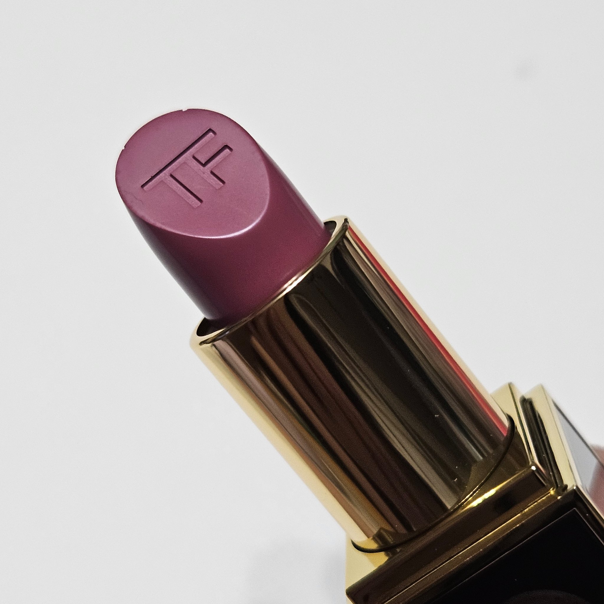 リップ ラッカー リュクス (マット) /TOM FORD BEAUTY/口紅を使ったクチコミ（3枚目）