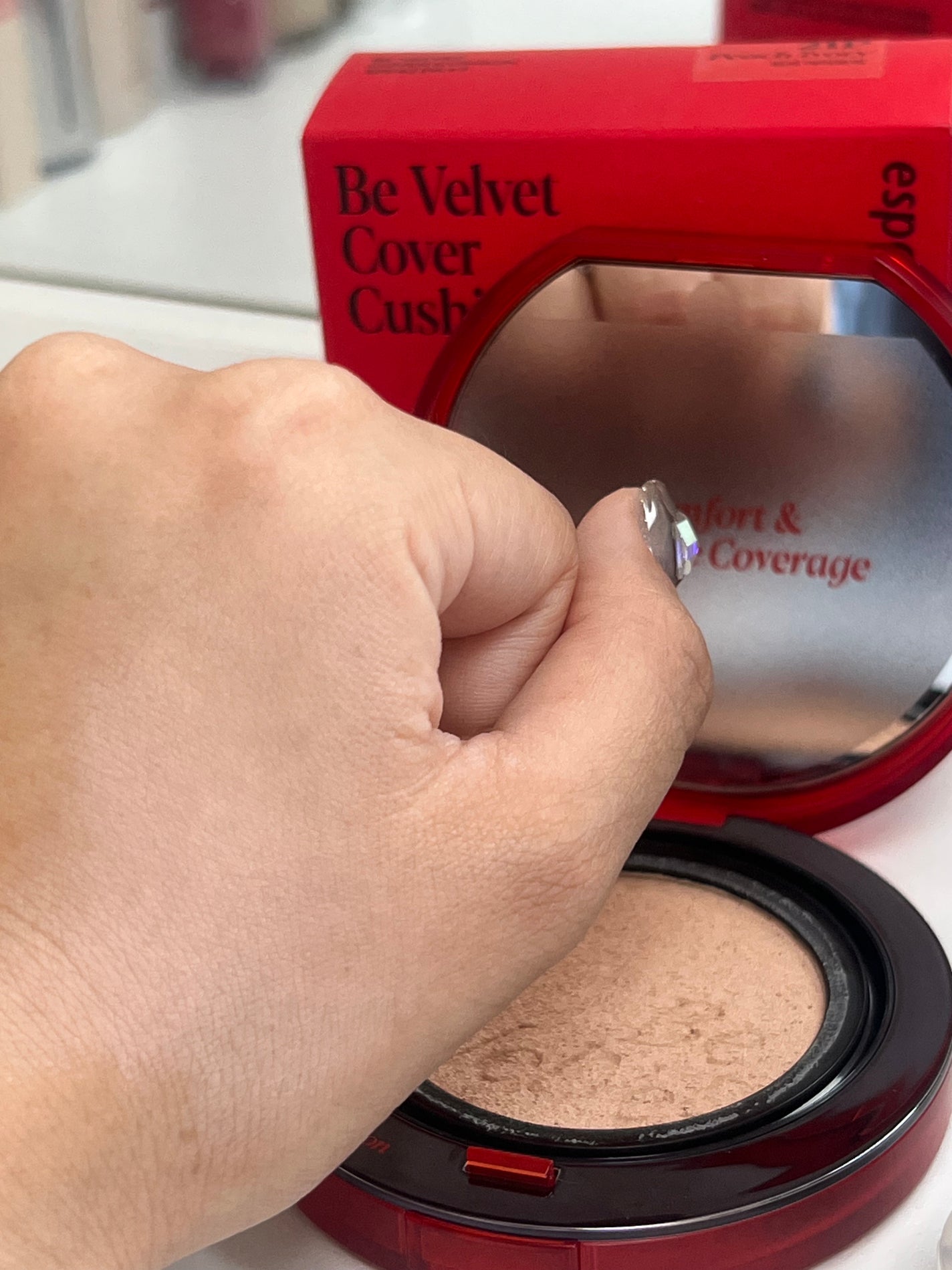 ビーベルベットカバークッション/espoir/クッションファンデーションを使ったクチコミ(2枚目)