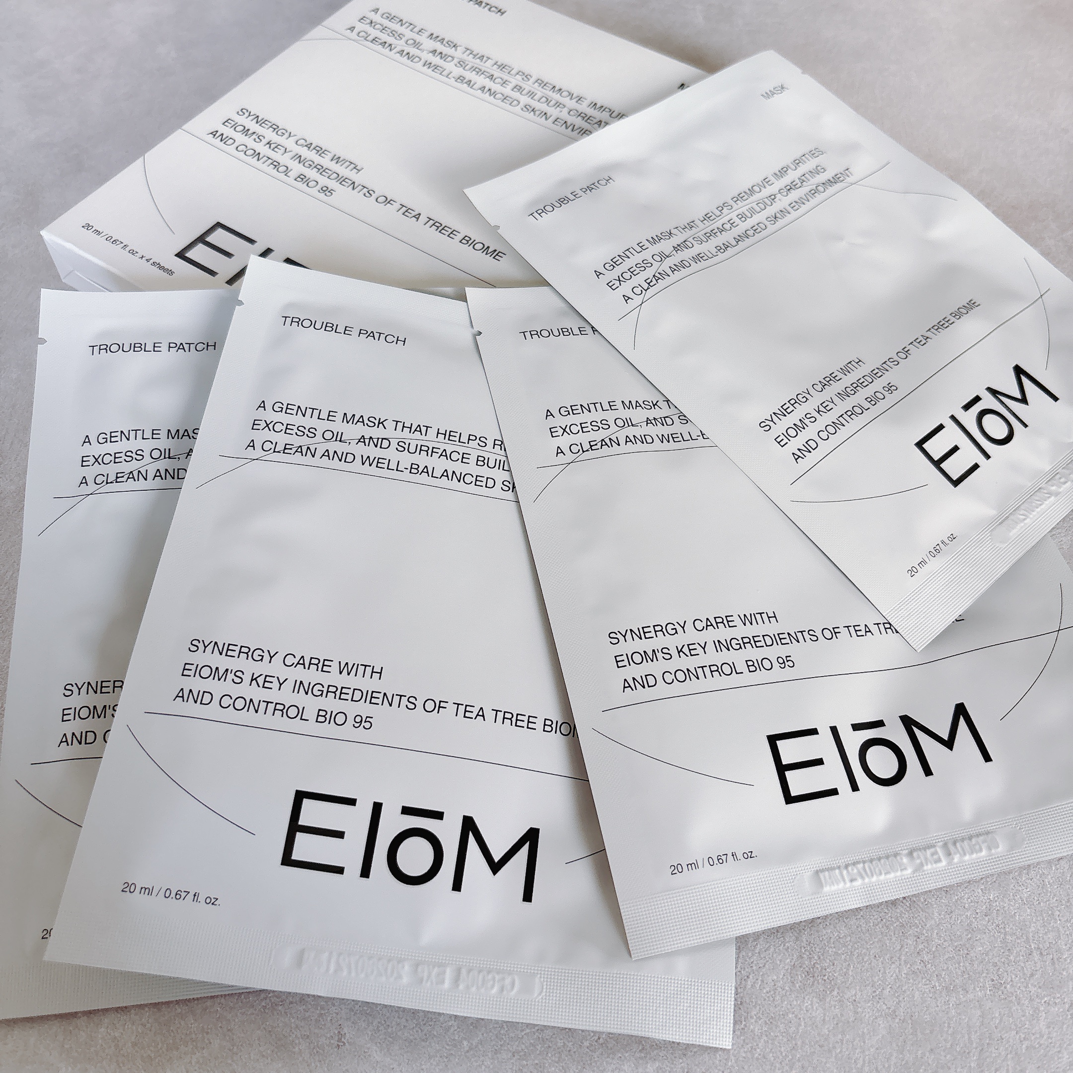 #PR EIOMのトラブルパッチマスクを頂いて使ってました！#提供

思ってた以上にしっとりしてるパックだった！

網状のものに挟まれていてシートを広げるのに少し時間かかったけど、しっとり感と毛穴の汚れも少しずつ効いてるような気がします！
