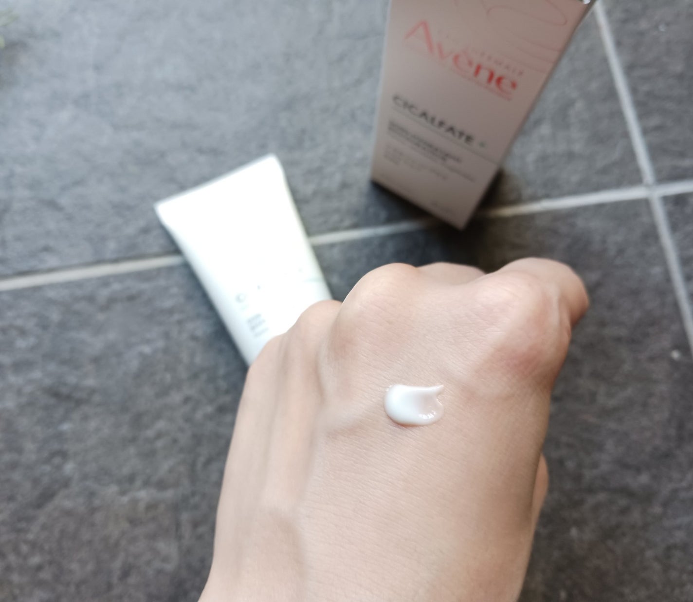 シカルファットプラス リペアミルク/アベンヌ/乳液を使ったクチコミ(2枚目)