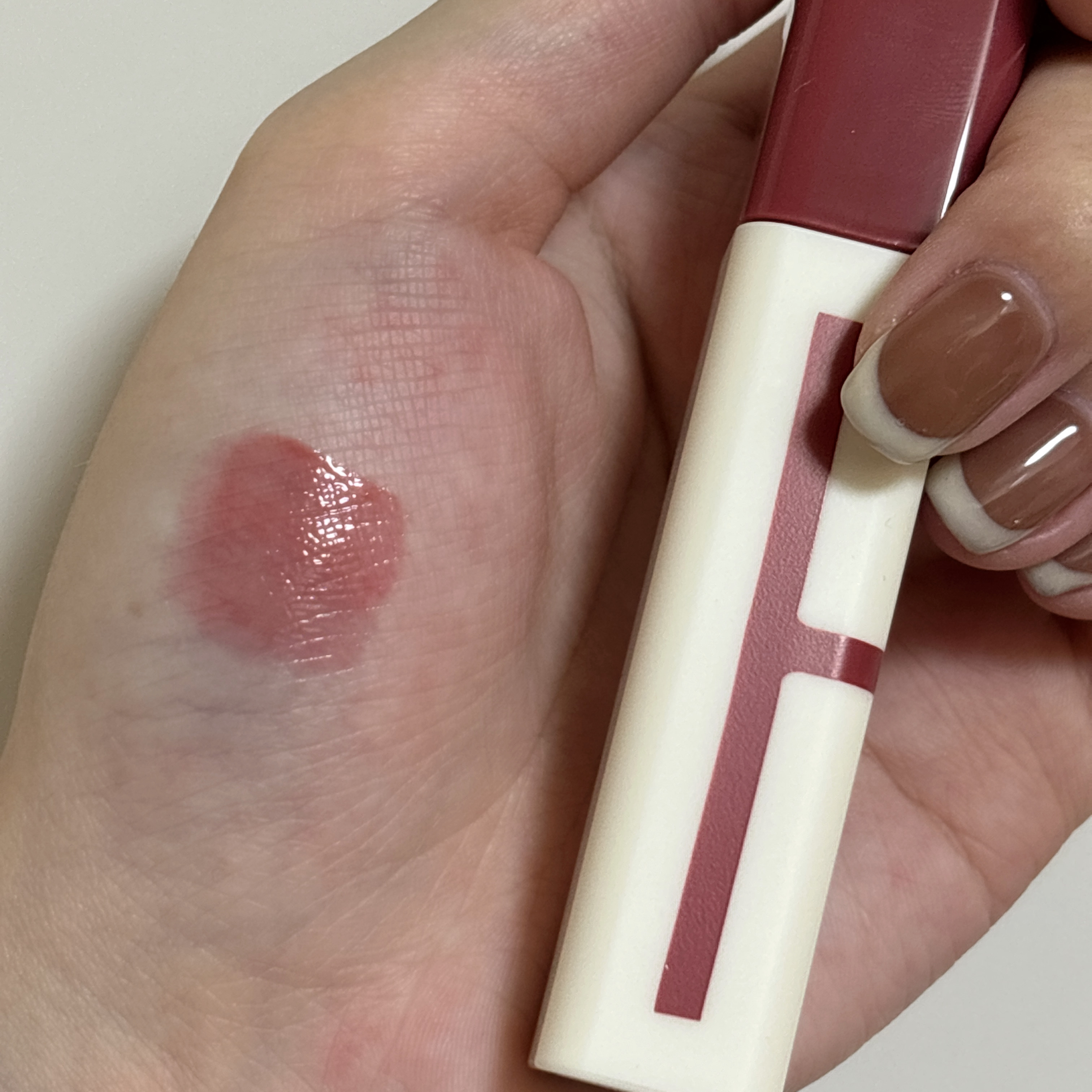 Dewy Tint/A.chi/リップティントを使ったクチコミ（3枚目）