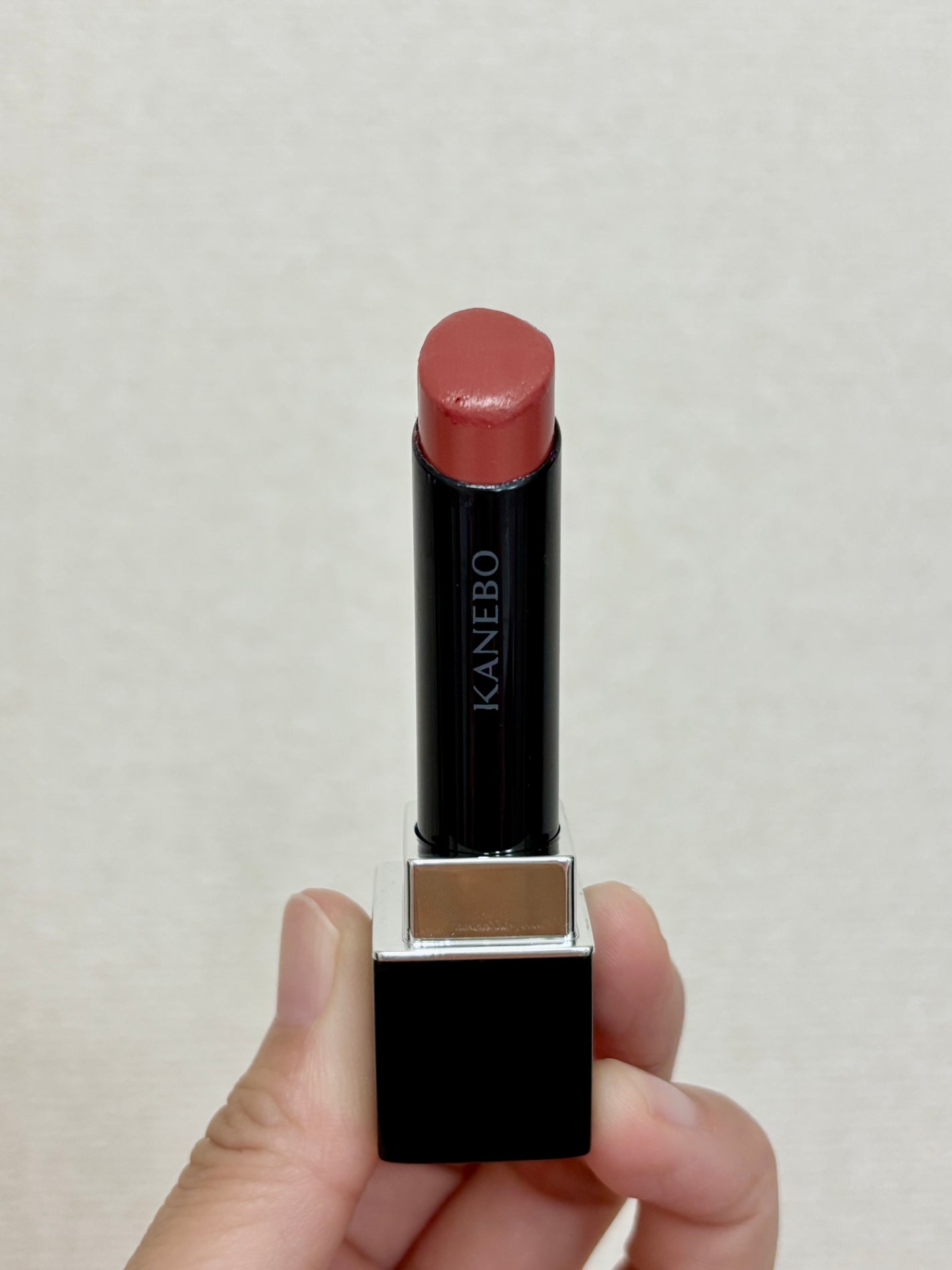 ルージュスターヴァイブラント/KANEBO/口紅を使ったクチコミ(1枚目)