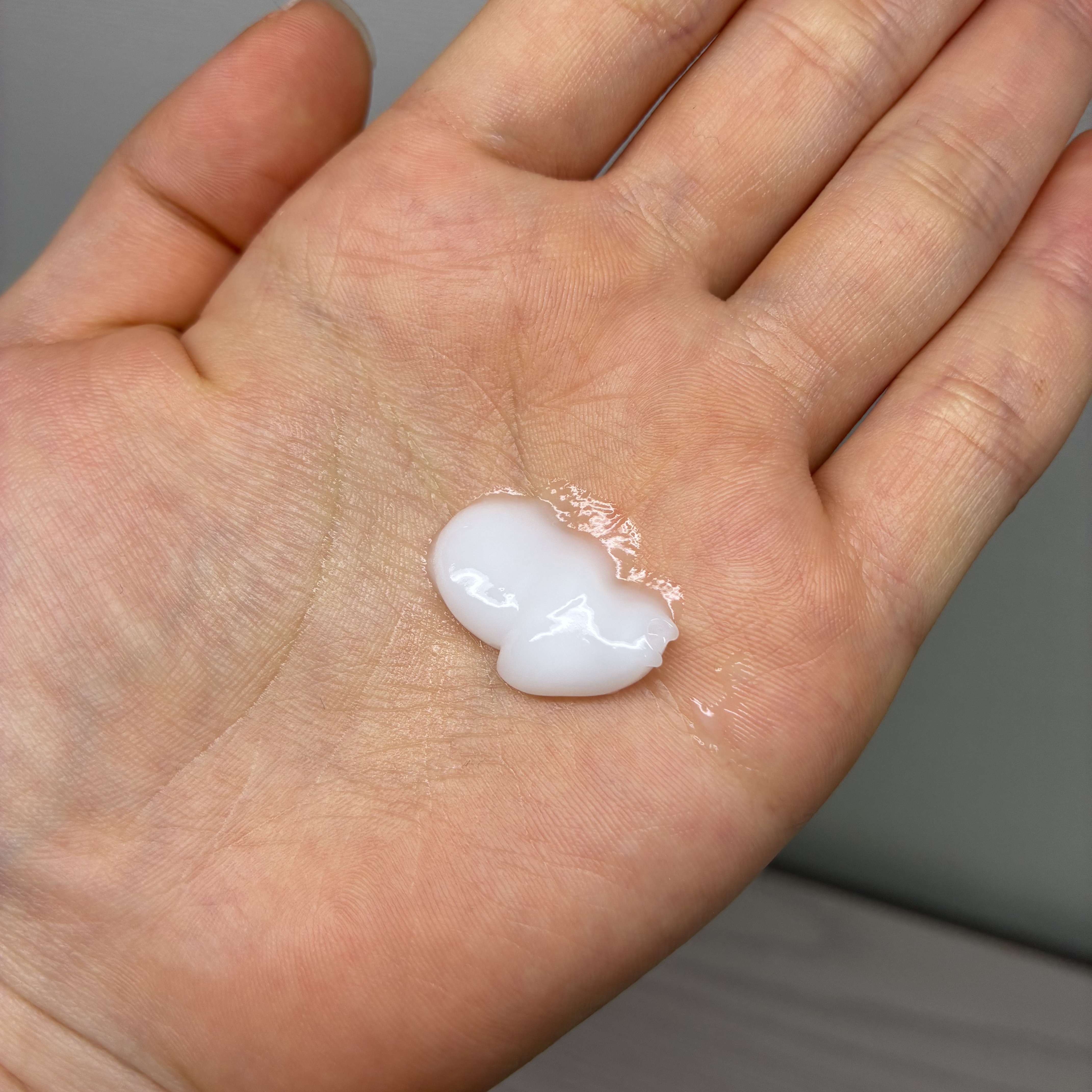 フリズカーミングコントロールヘアミルク/UNOVE/ヘアミルクを使ったクチコミ（2枚目）