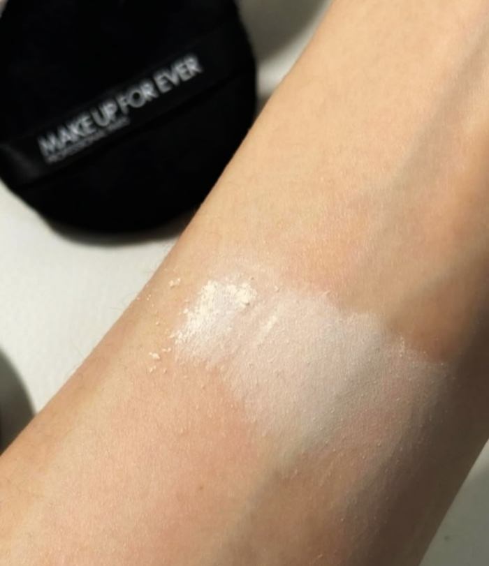 HD スキン セッティングパウダー/MAKE UP FOR EVER/ルースパウダーを使ったクチコミ（2枚目）