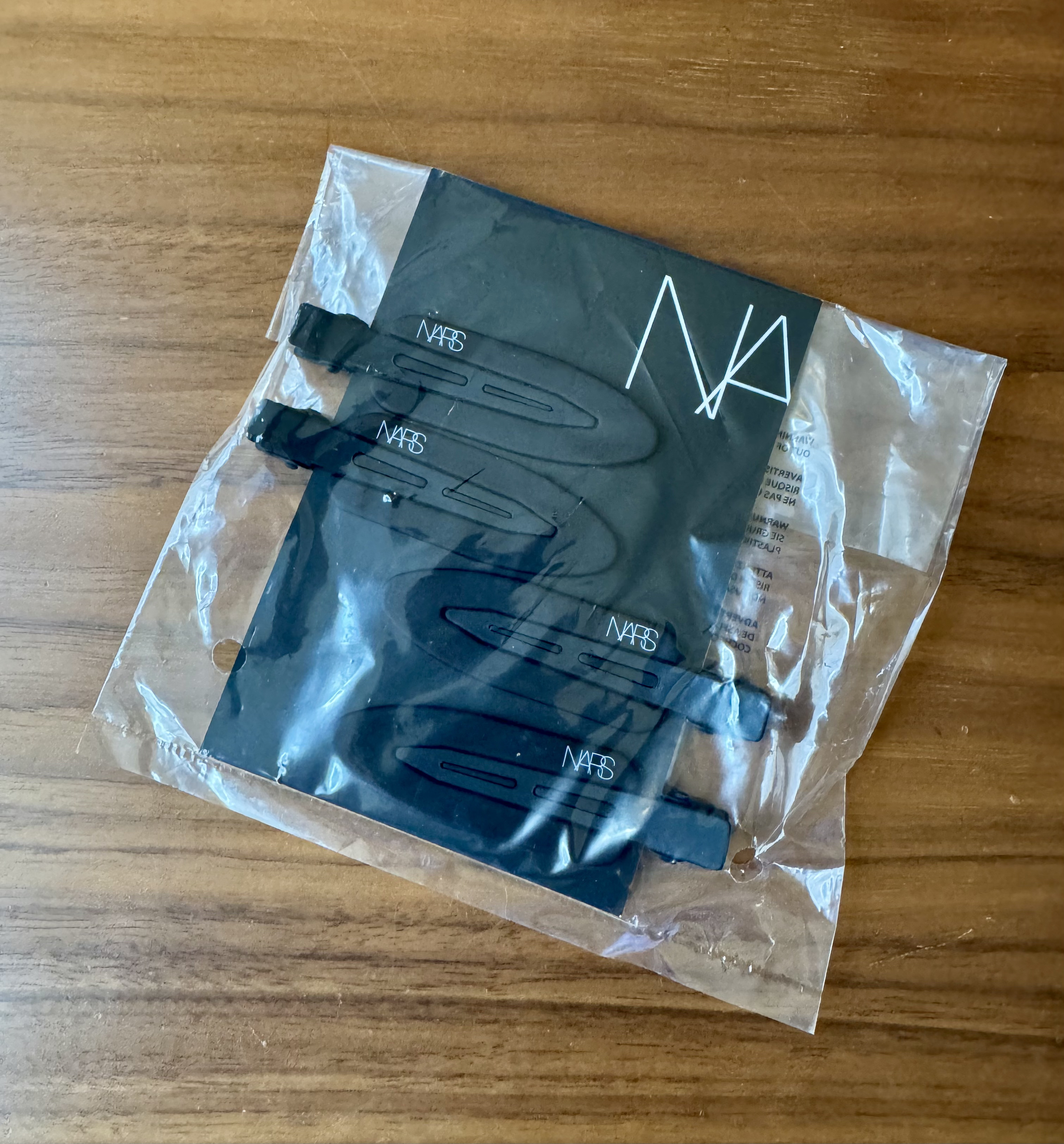 NARS オリジナルヘアクリップ/NARS/ヘアアクセサリーを使ったクチコミ（1枚目）