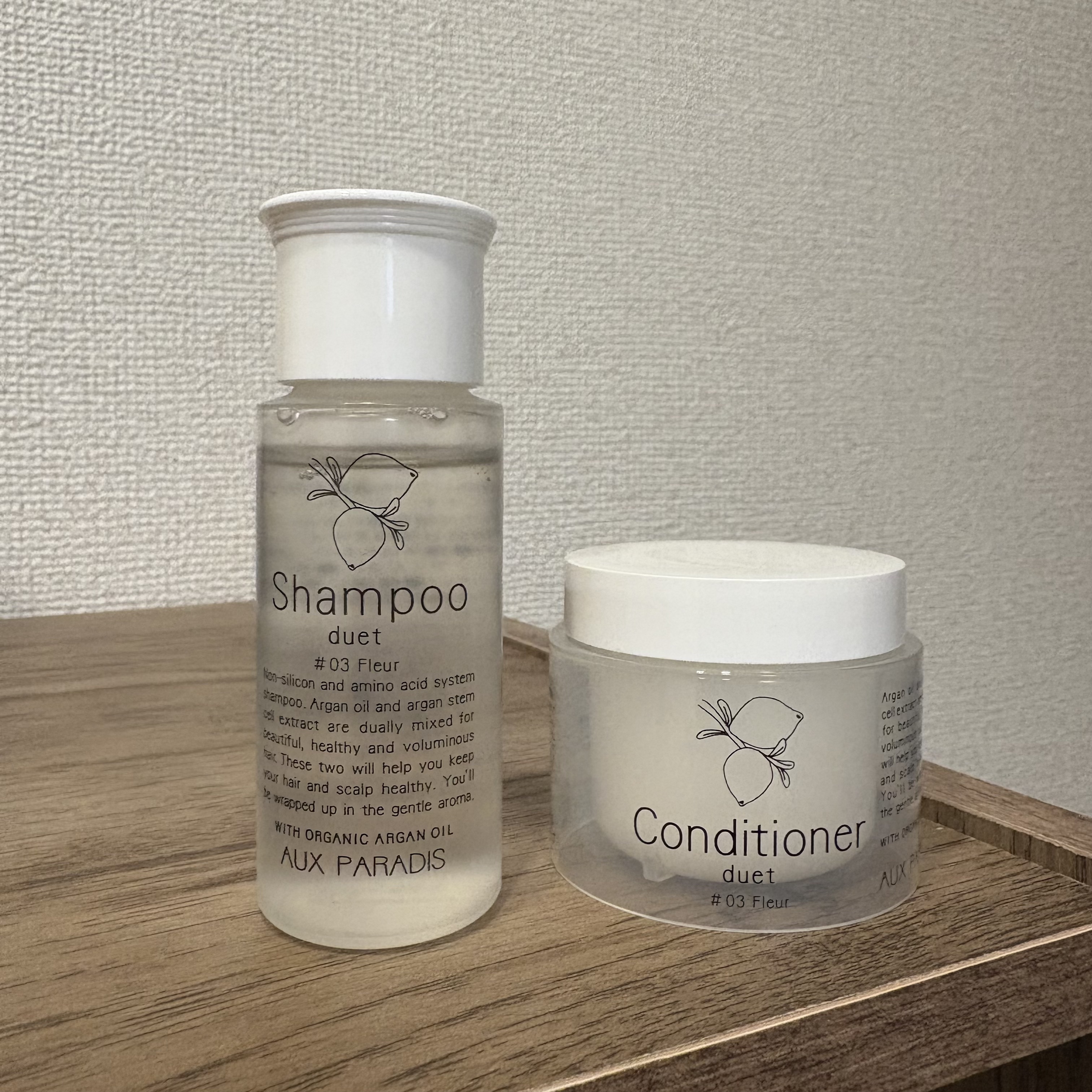 ☺︎AUX PARADIS

フルール　シャンプー　デュエット
フルール　コンディショナー　デュエット

大好きな大好きなフルール！！！♡
ずっと気になっていたシャンプーとコンディショナーの30gサイズをお試し購入。
1番期待してたフルール