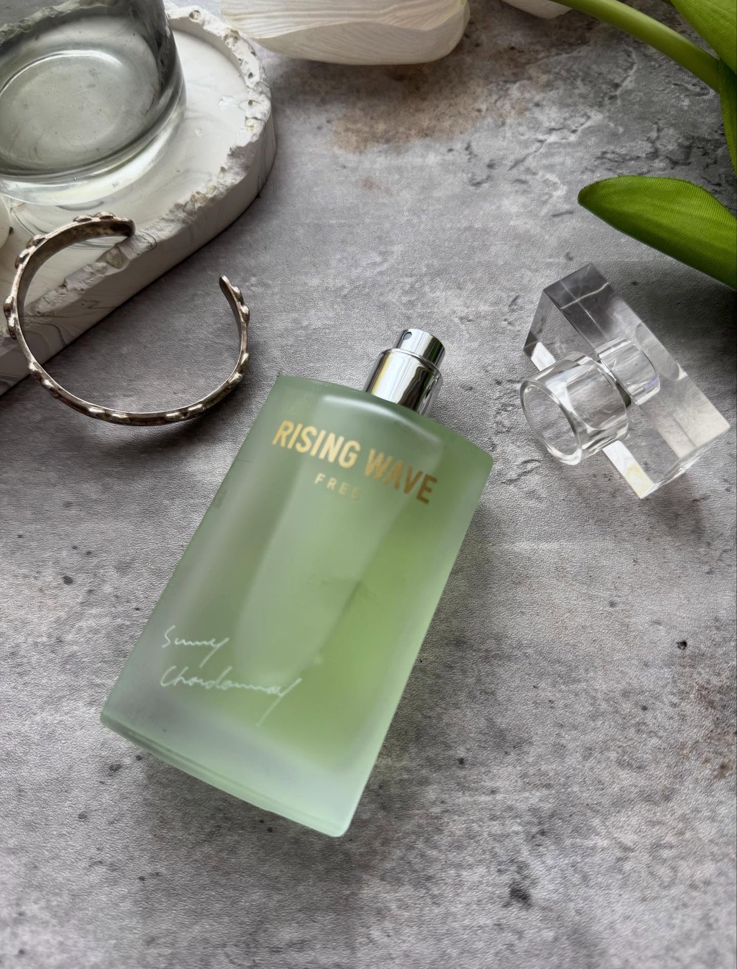 ライジングウェーブ フリー サニーシャルドネ オードトワレ/ライジングウェーブ/香水(メンズ)を使ったクチコミ（3枚目）