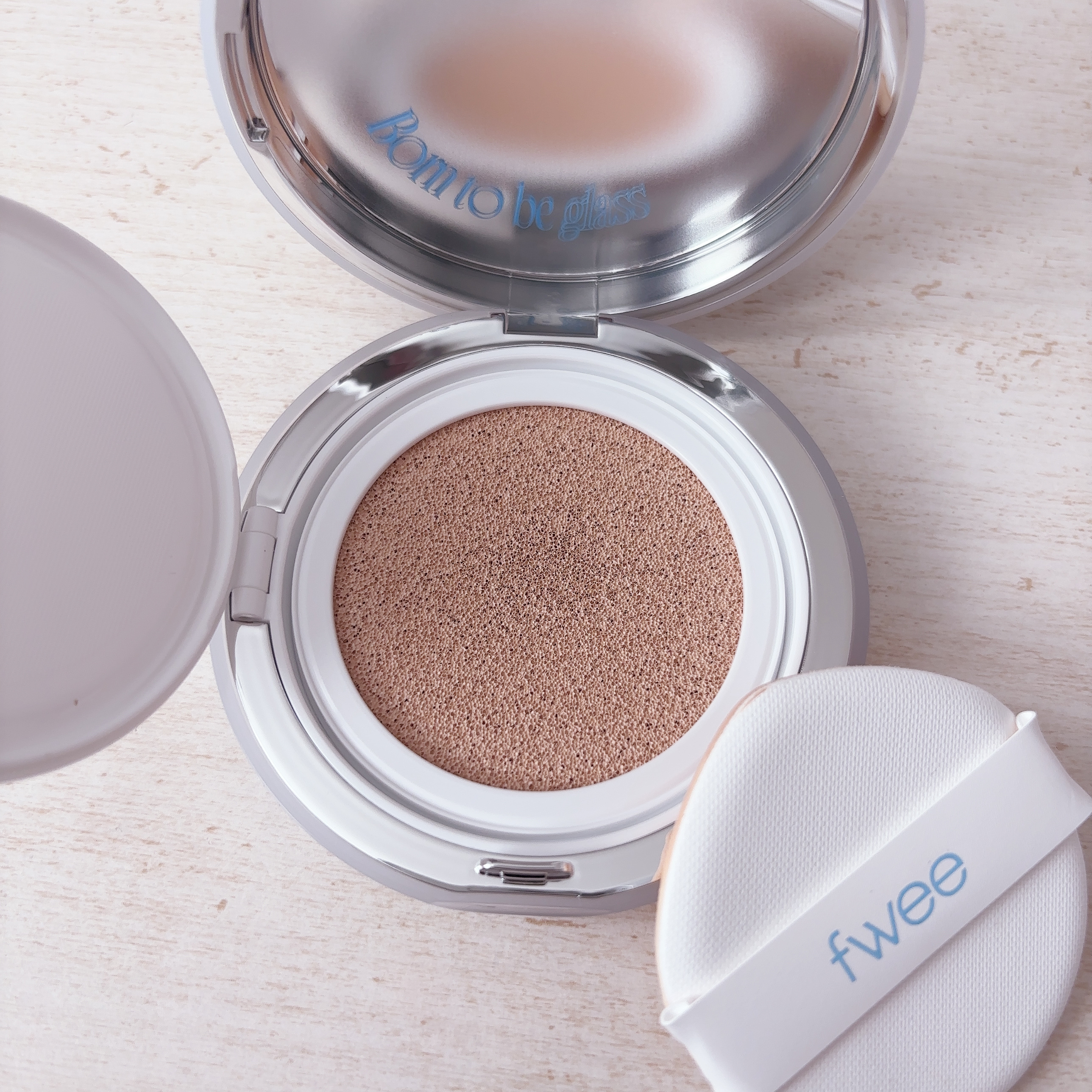 フィー クッションガラスオリジナル 01 フェアガラス/fwee/クッションファンデーションを使ったクチコミ（2枚目）