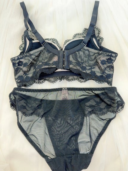 【ノンワイヤー】下厚パッド 花柄総レースブラセット/LikeWillow/その他を使ったクチコミ(4枚目)