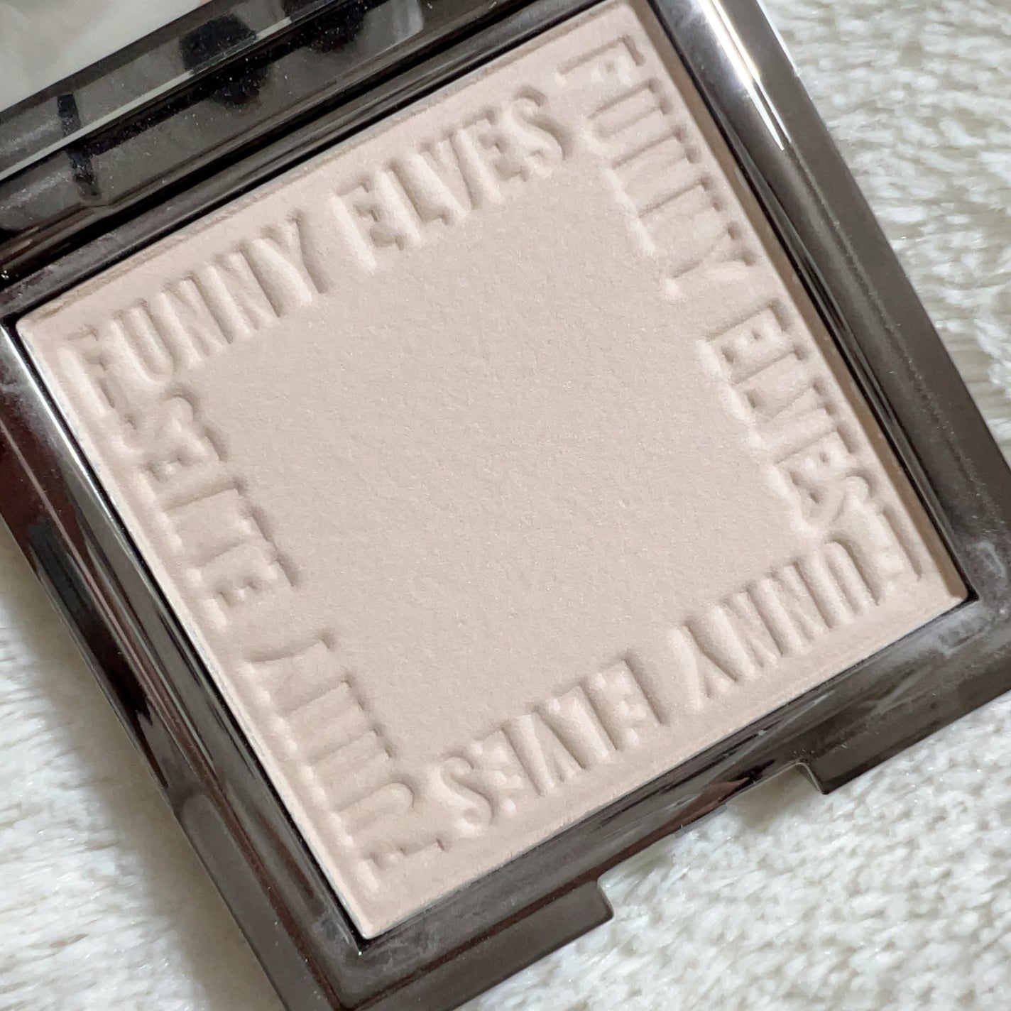 ソフトマットプレストパウダー/FUNNY ELVES方里/プレストパウダーを使ったクチコミ(1枚目)