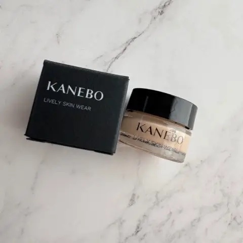 カネボウ ライブリースキン ウェアⅡ 230 Vanilla/KANEBO/リキッドファンデーションを使ったクチコミ（1枚目）